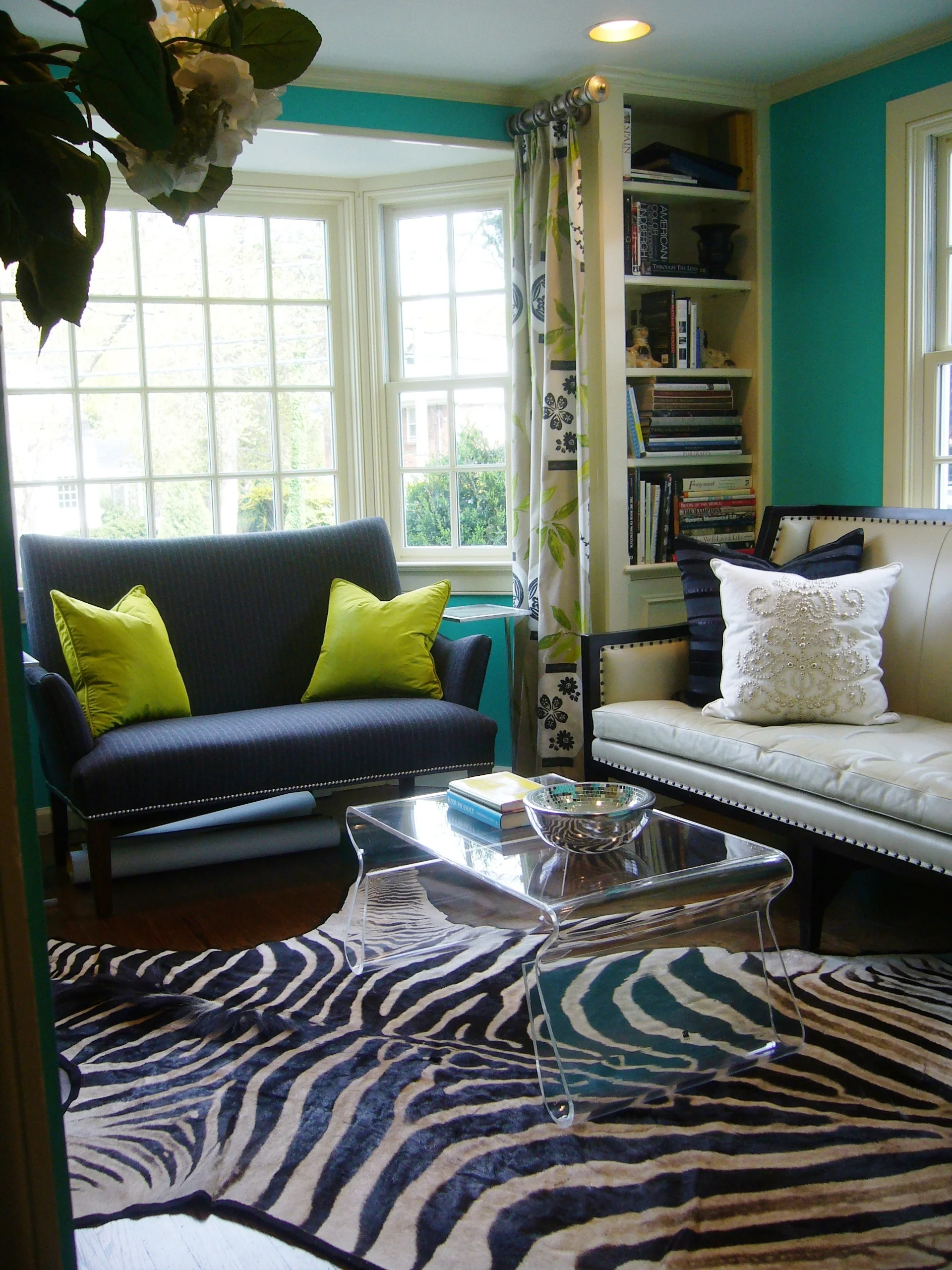 Living Room D'Angeli.JPG