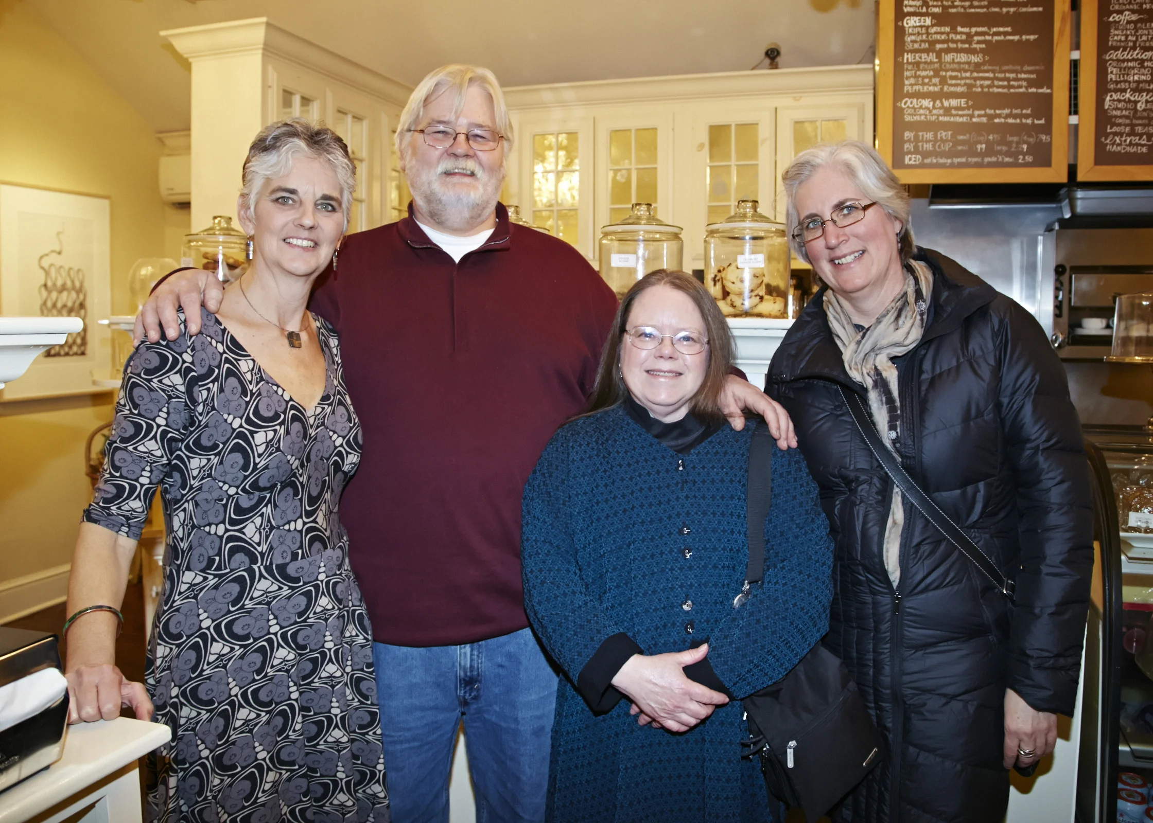 IMG_0124 Carol MacDonald, Brian Leary, Barbra Leary, Anne MacDonald.jpg