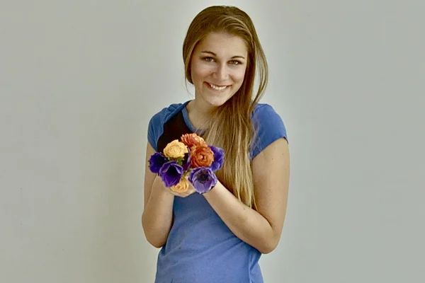 ariannekrekeler_flowers.jpg