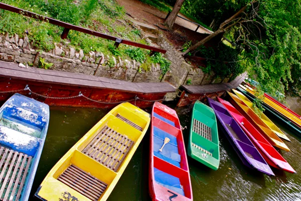 colorfulboats.jpg