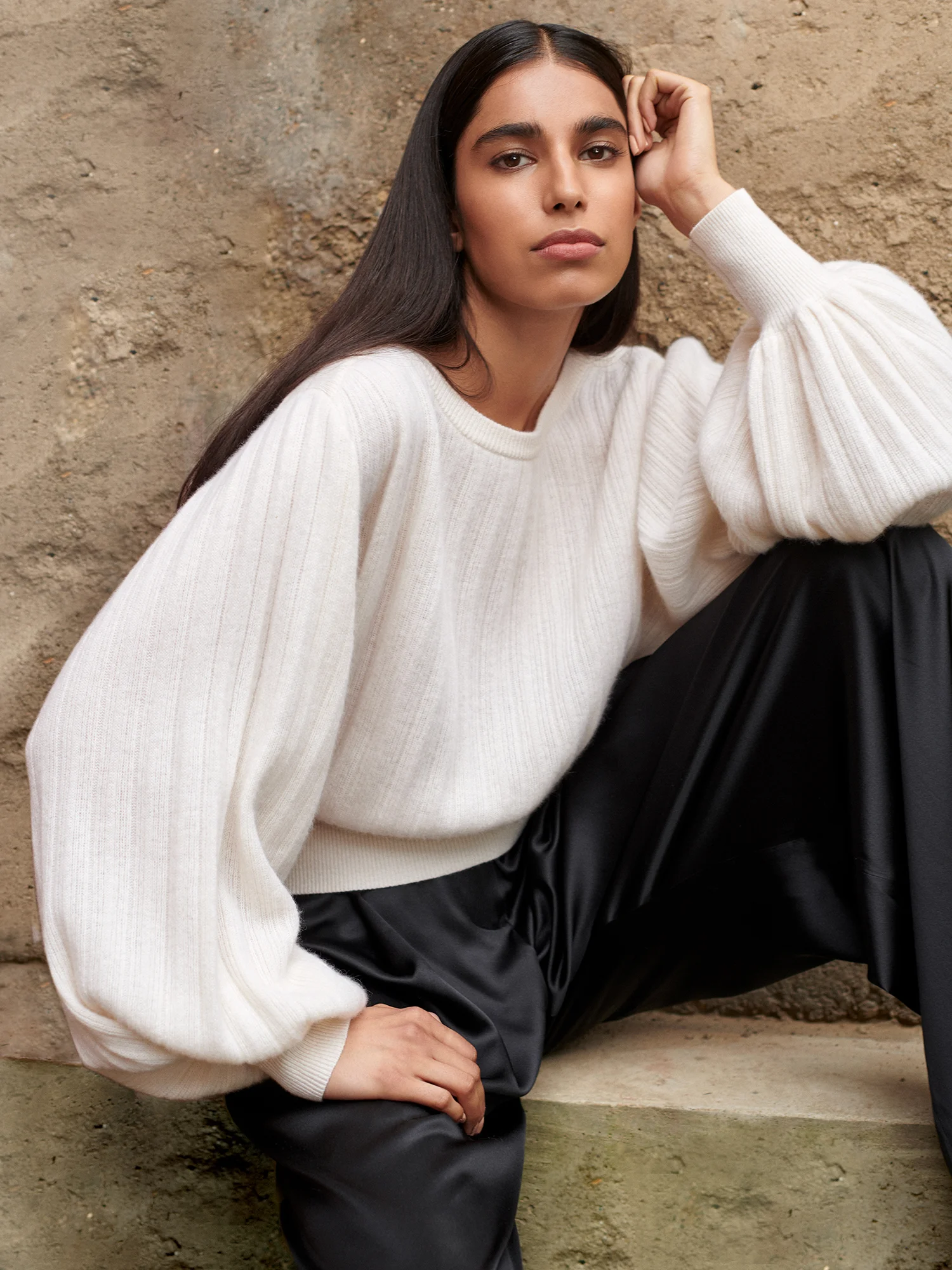 WHITEANDWARREN_FALL_2019_ANISHA_SANDHU_RYAN_SLACK_03.jpg