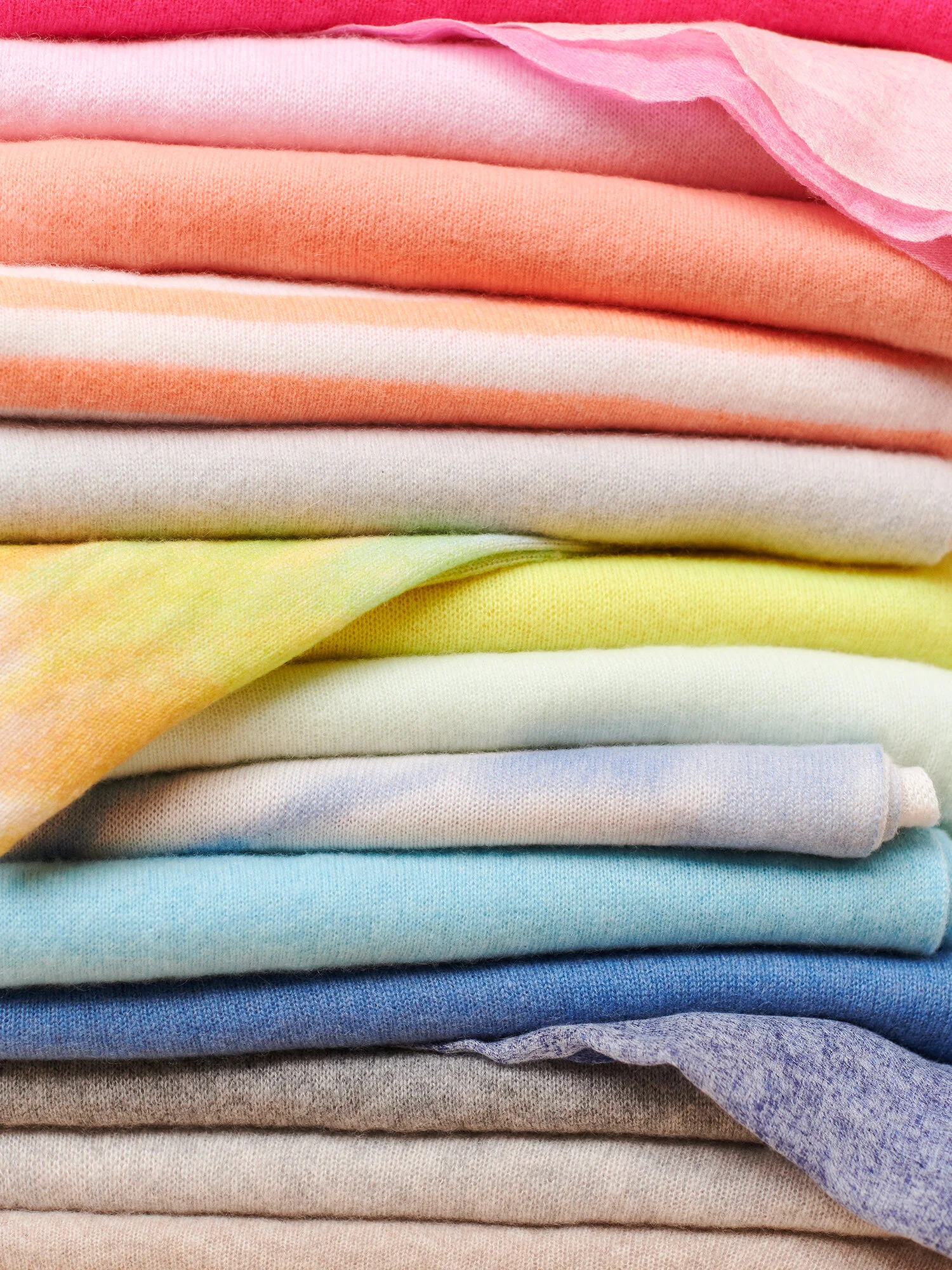 WHITEANDWARREN_SPRING_2020_CASHMERE_WRAPS_RYAN_SLACK_01.jpg