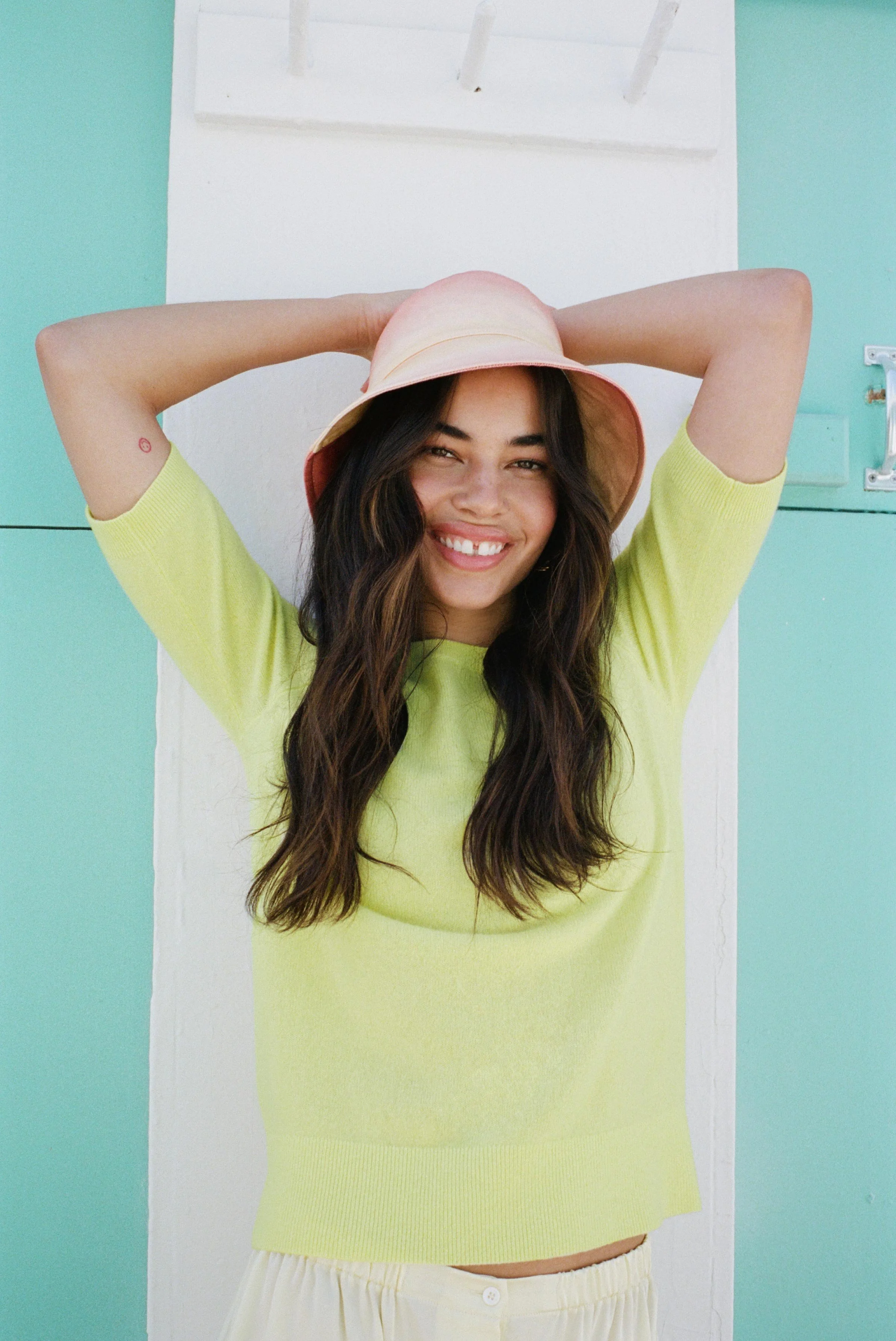 19362_CASHMERE-ELBOW-SLEEVE_NEON-CITRUS_EE_05.jpg