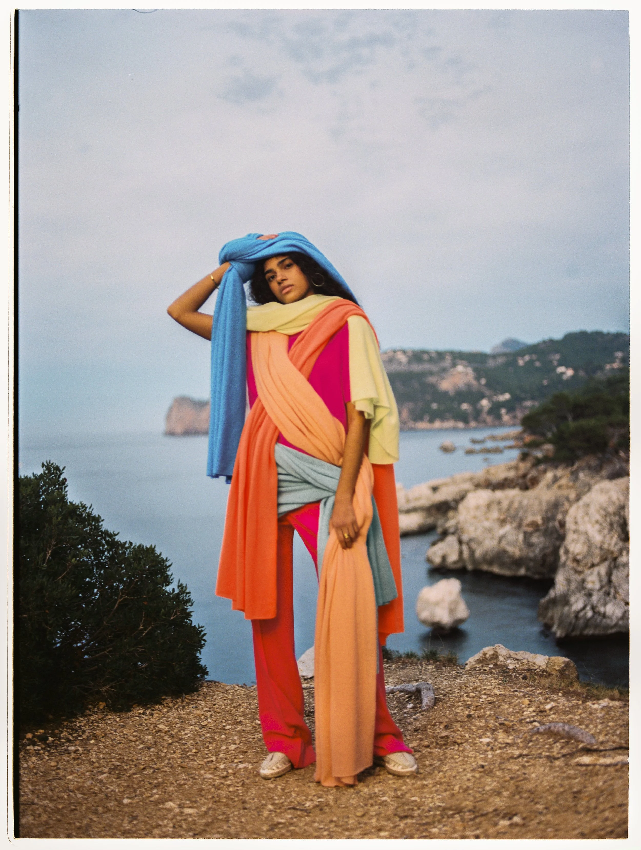4547T_Cashmere Travel Wrap_Group_LT_02.jpg