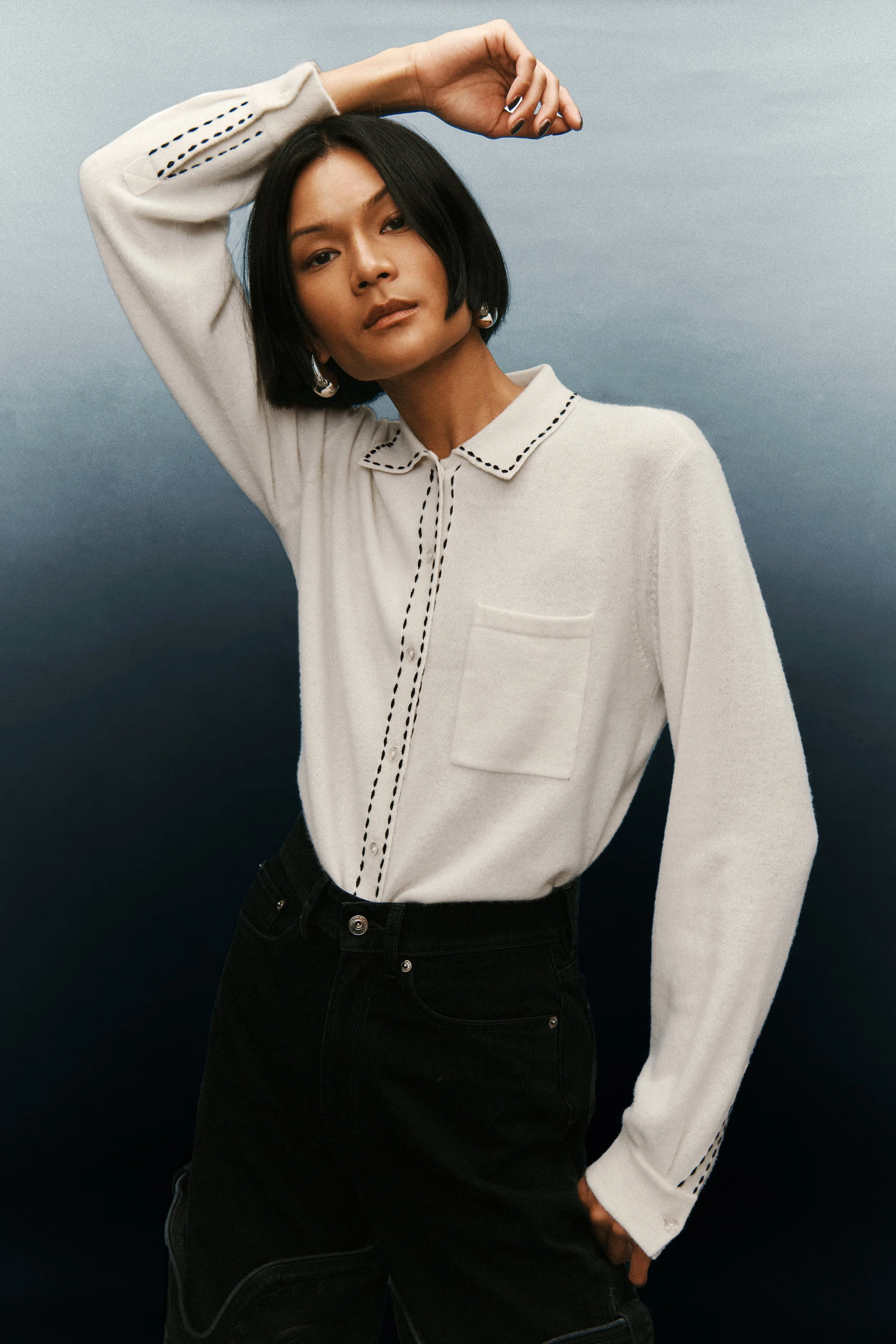 21248_BUTTON-DOWN-TIPPING_SOFT-WHITE-BLACK_P_01.jpg