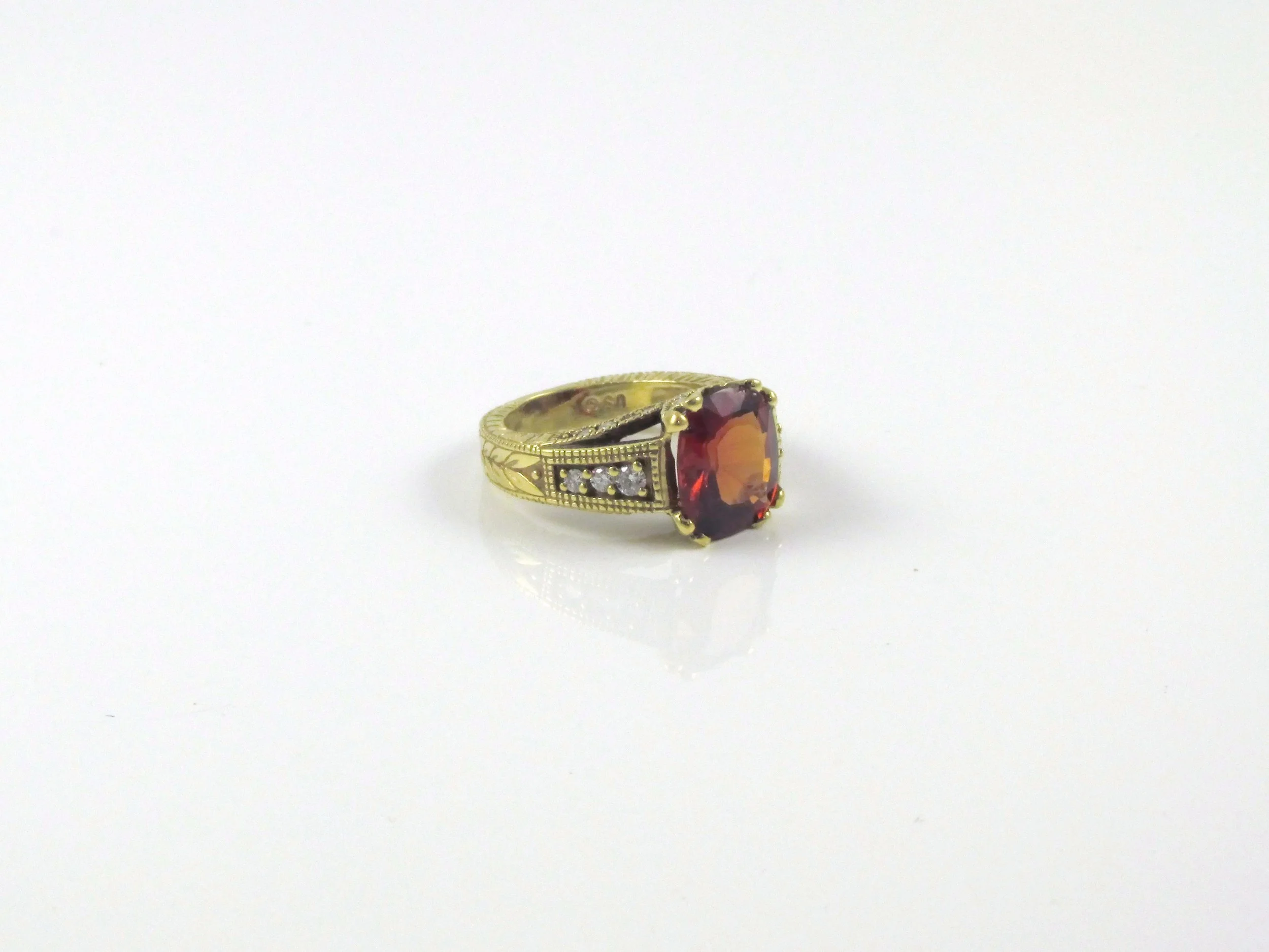 Antique Garnet Ring1.JPG