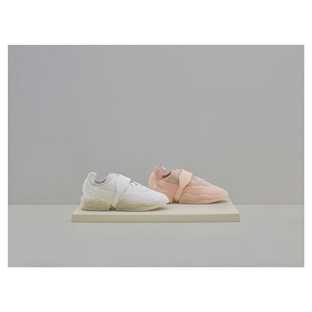 An adidas collaboration with OAMC

Concept and creative direction by @beinghunted_2001

#adidas #oamc #sneakers #stilllife #stilllifephotography #film #movingimage #andreasachmann #advertising