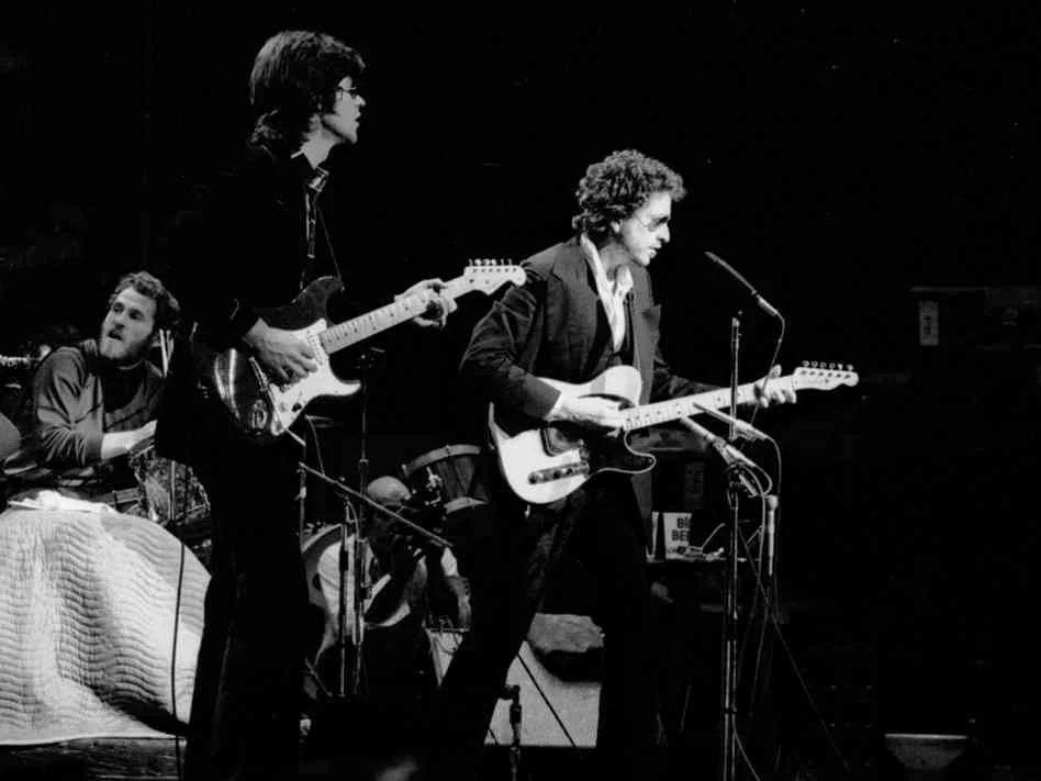 LEVON_DYLAN_ROBBIE_1974.jpg