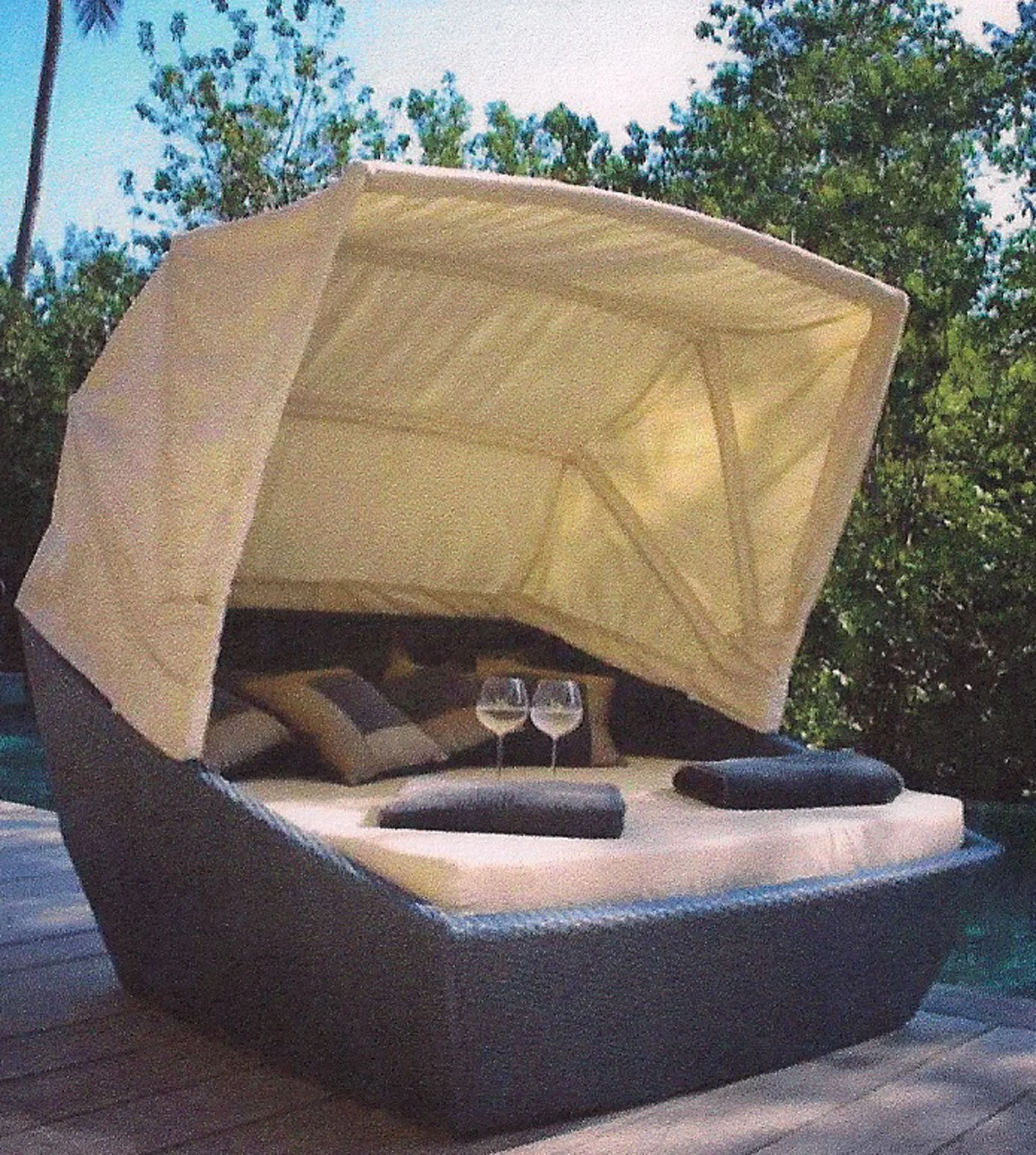 Copy of Breezeway Rattan Box Canopy Bed
