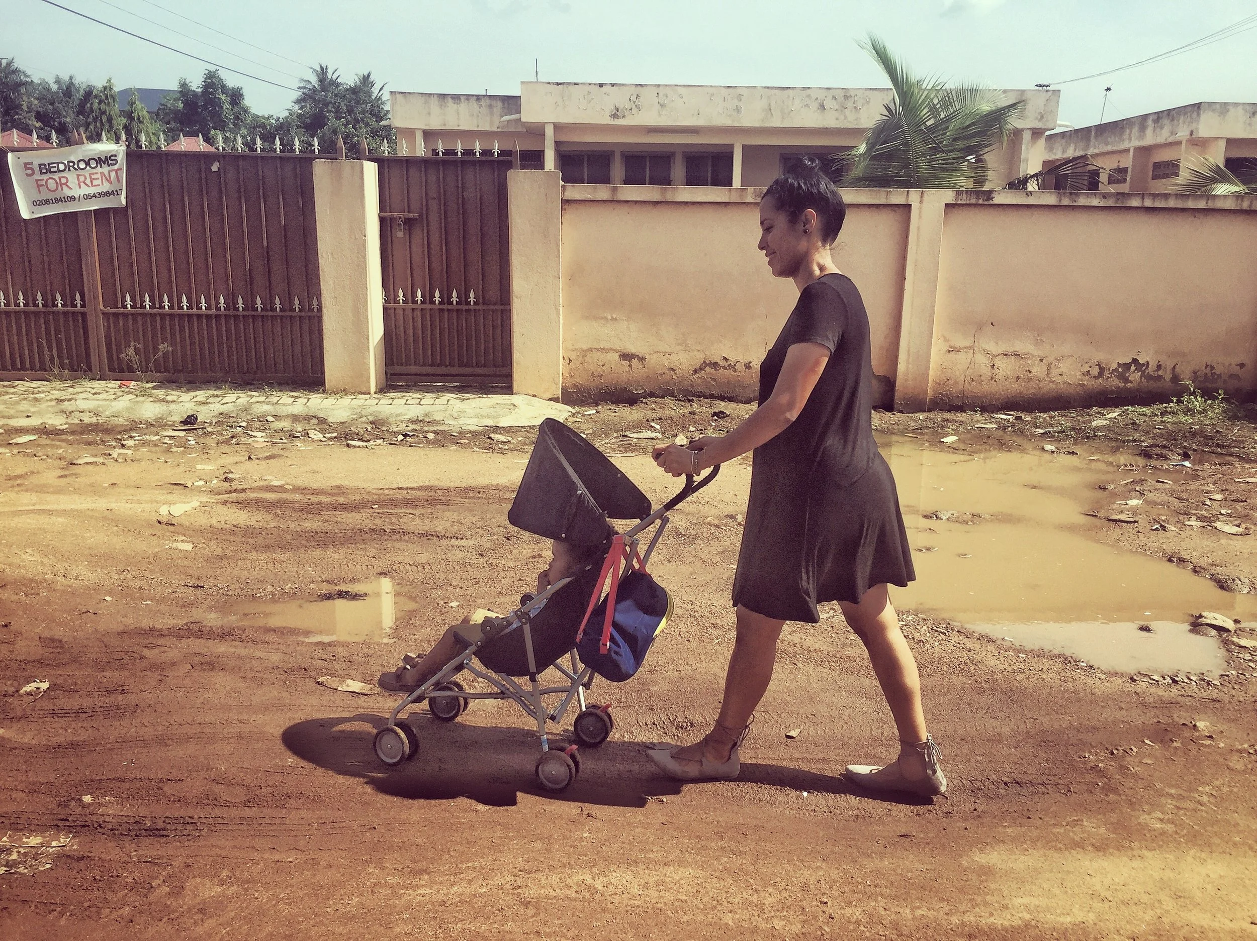Bay strollers are rare since cars have the right of way.