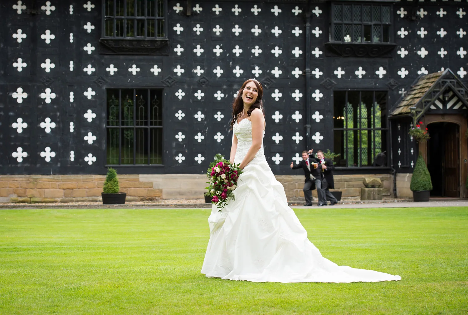 samlesbury-hall-weddings-017.jpg