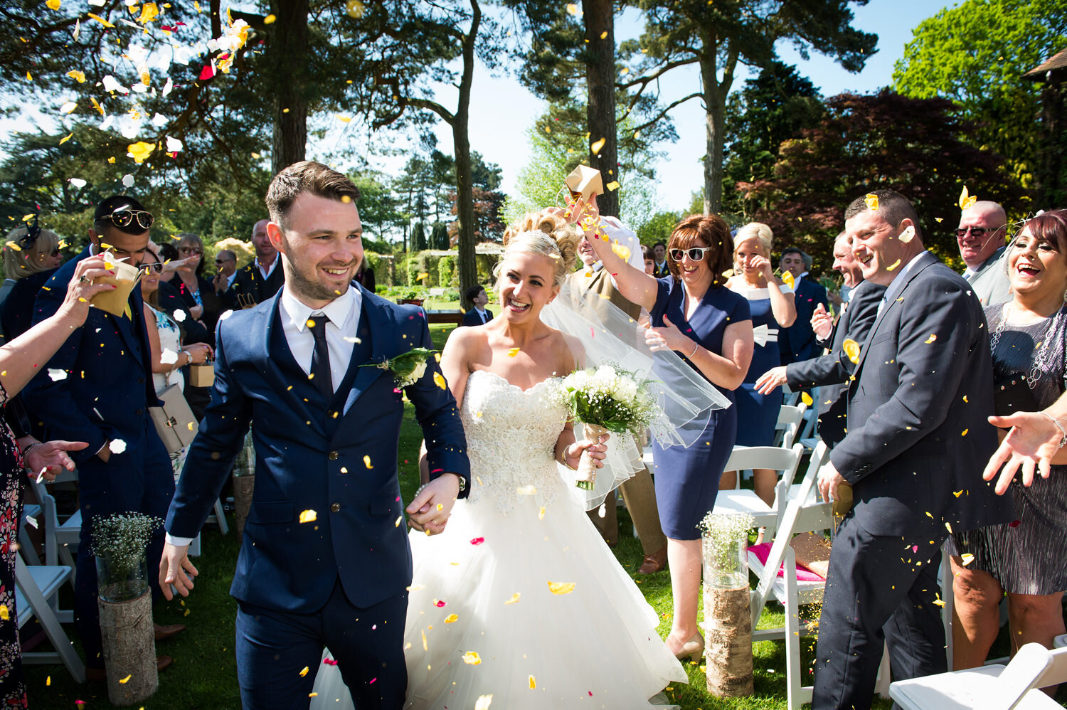 abbeywood-estate-confetti-shower-photo.jpg