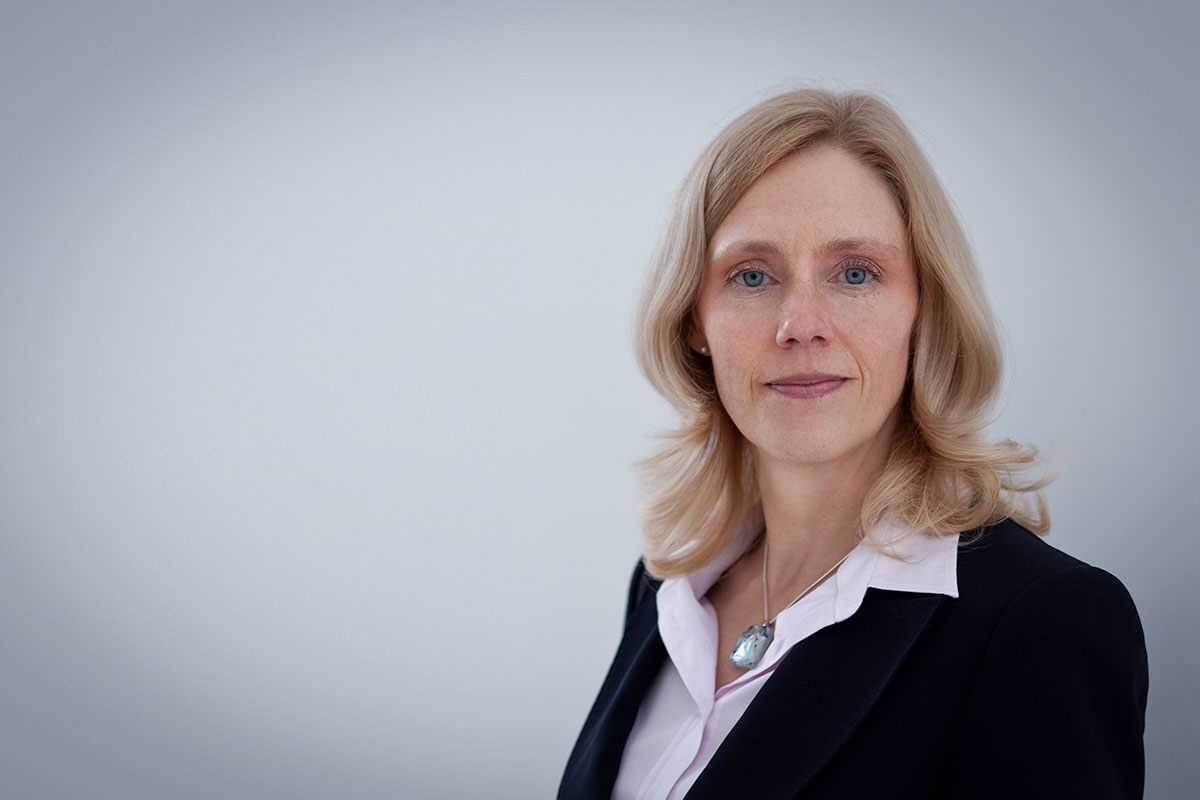 Female-Business-Potrait-2.jpg