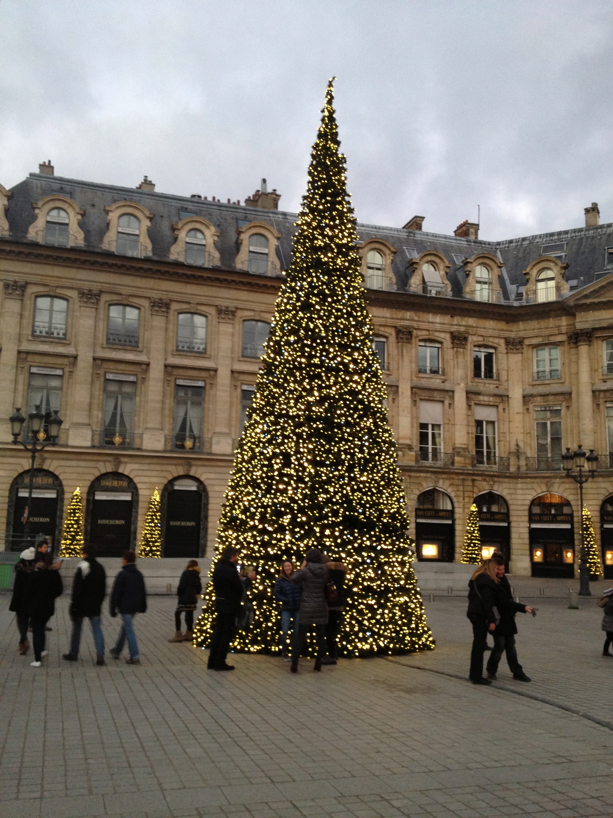  Christmas cheer in Place Vendome 