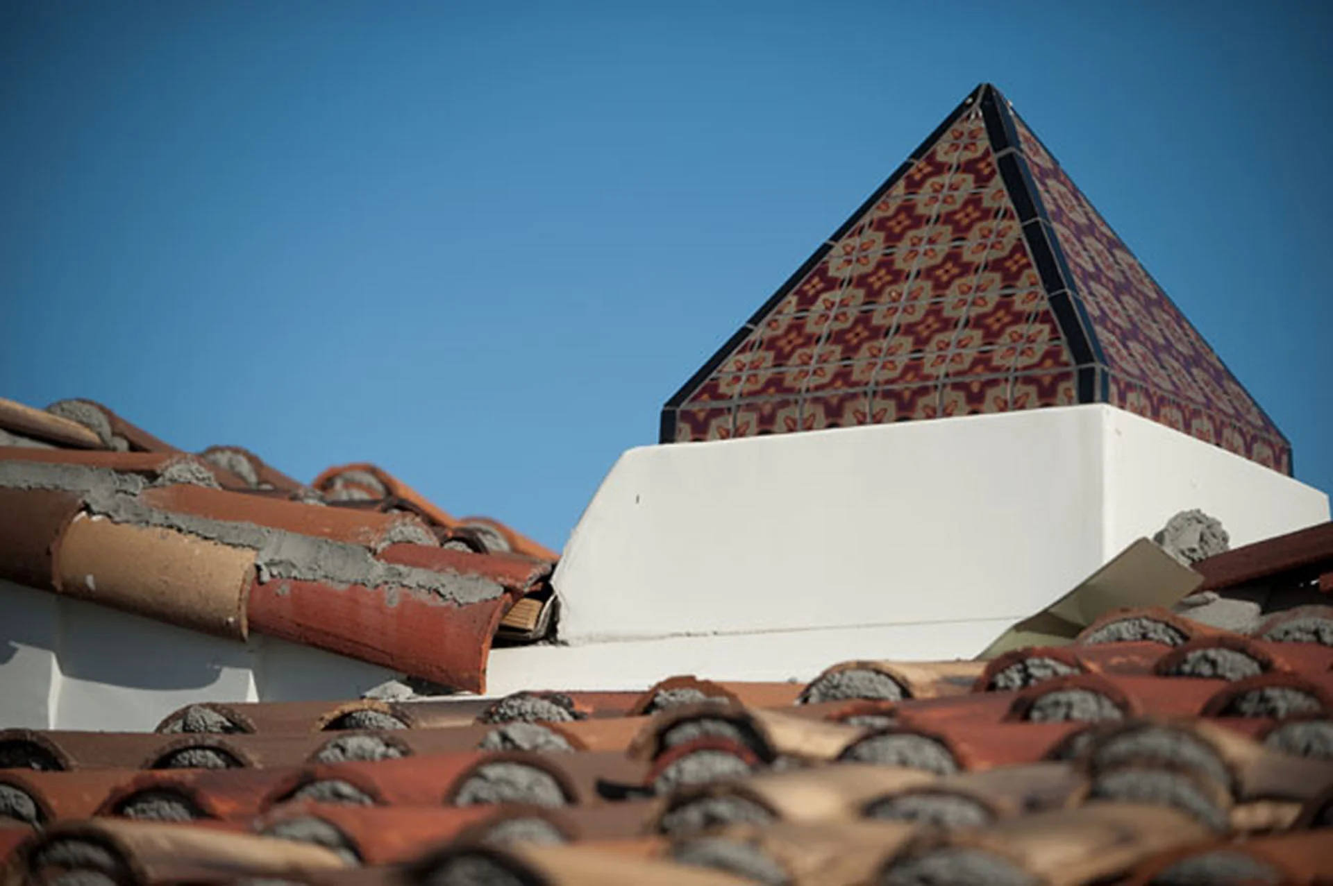 Pyramid Roof - Green Residence