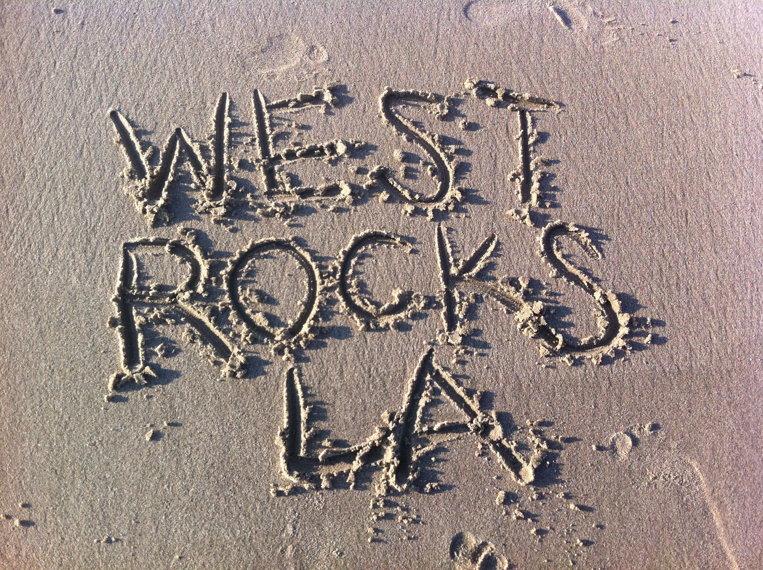 west rocks la in sand.JPG