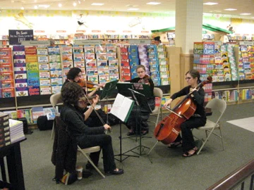 SHS quartet plays at Borders fund raiser