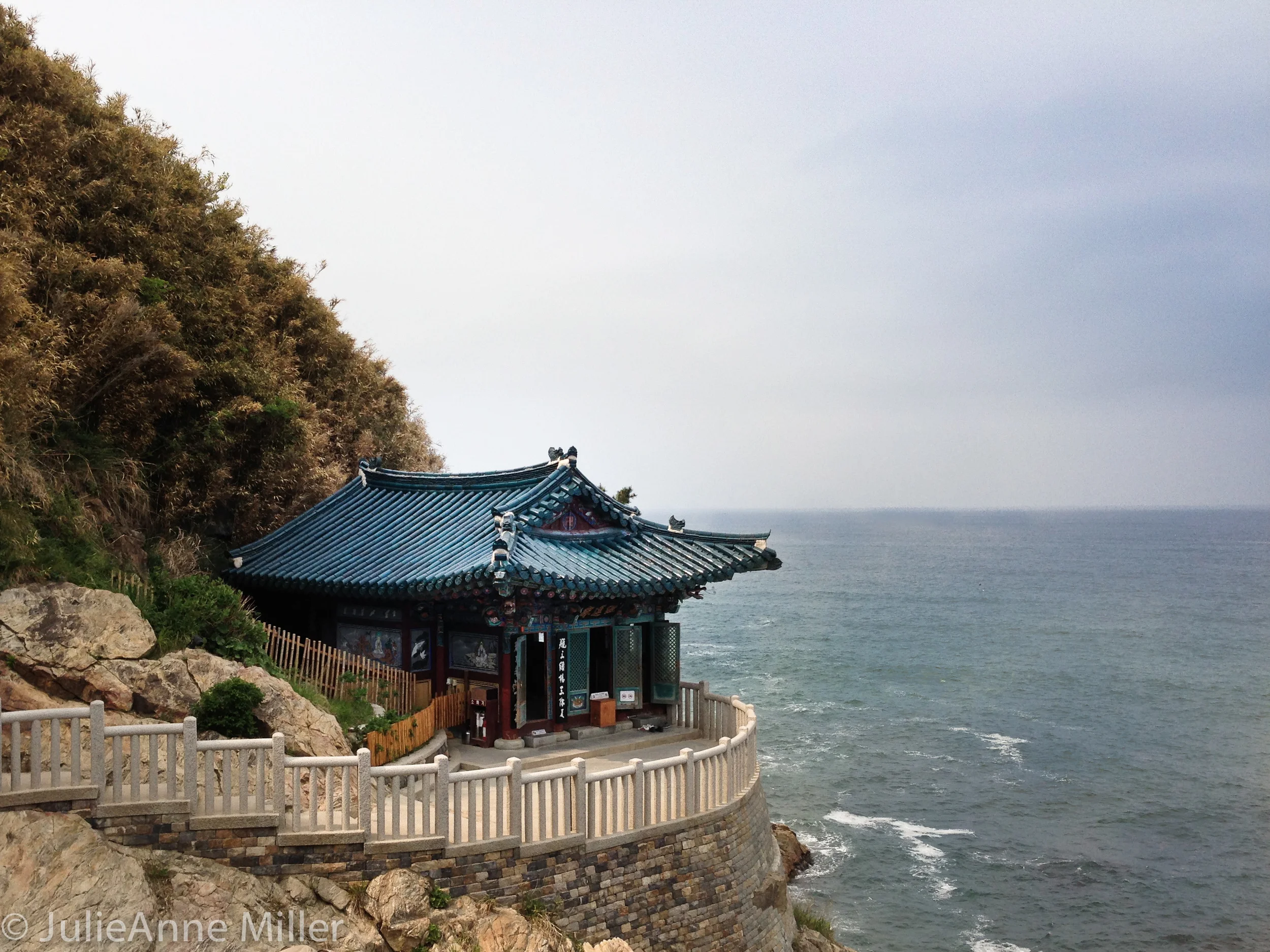 Hongnyeonam Temple
