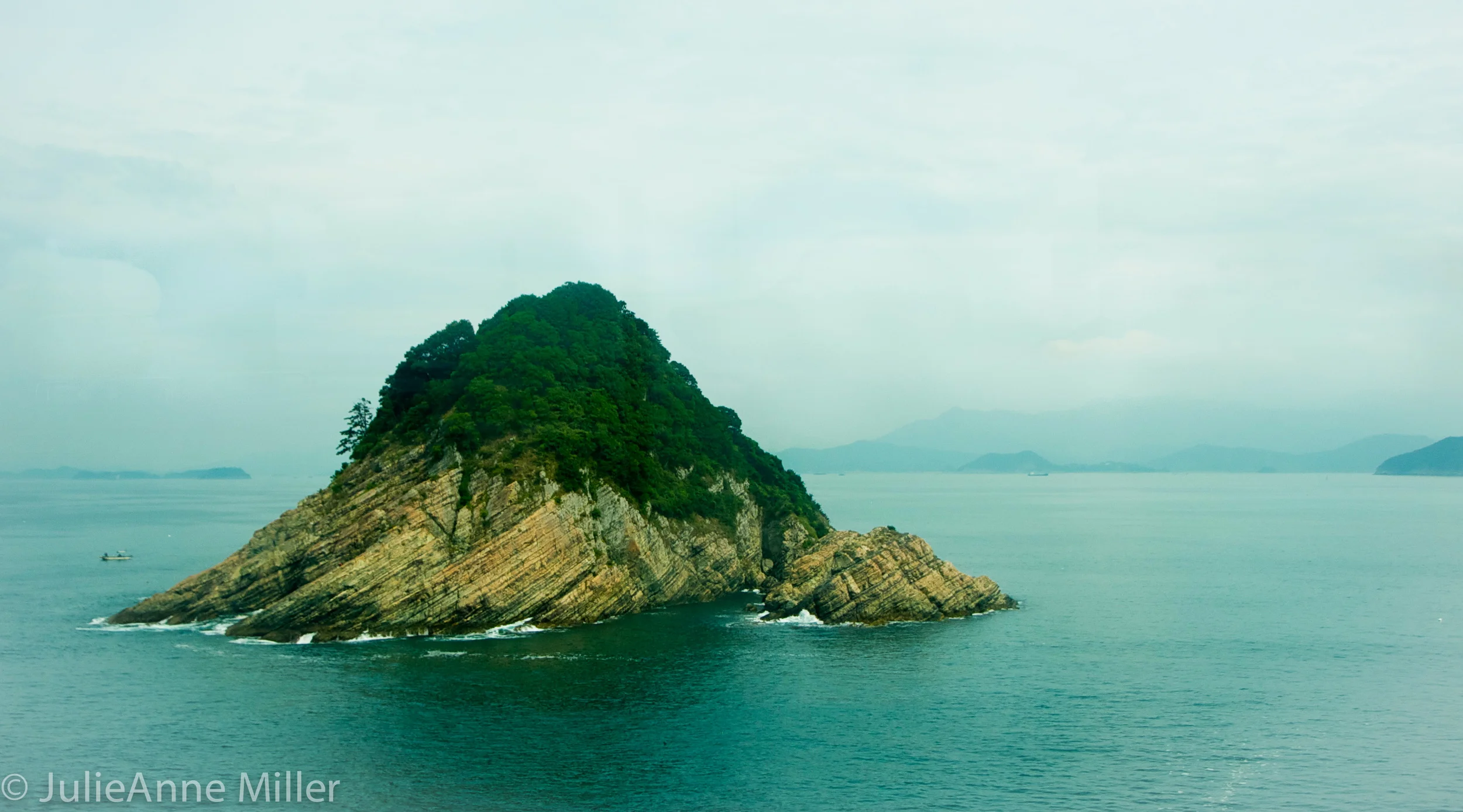 on geoje bridge.jpg