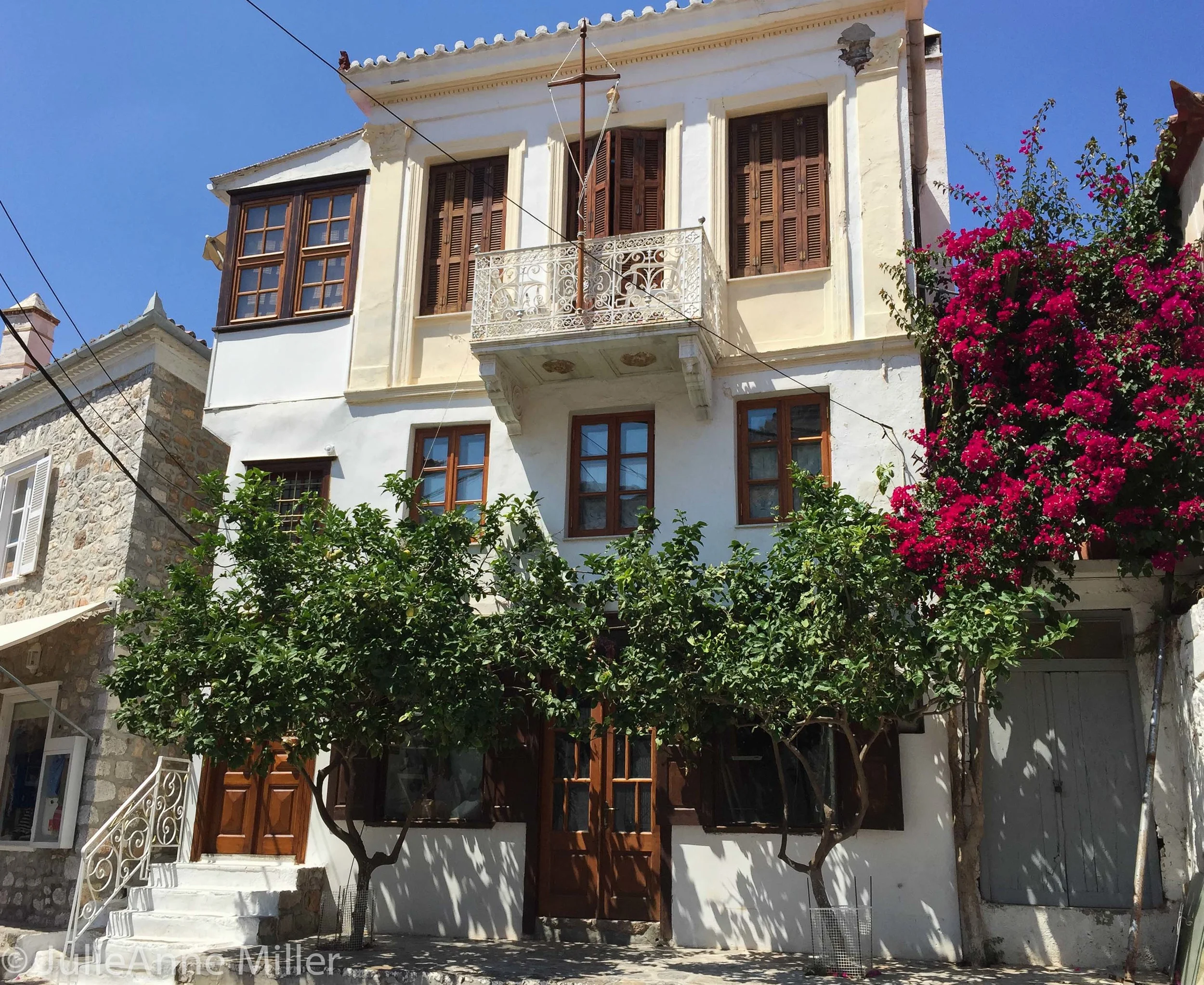Hydra Island