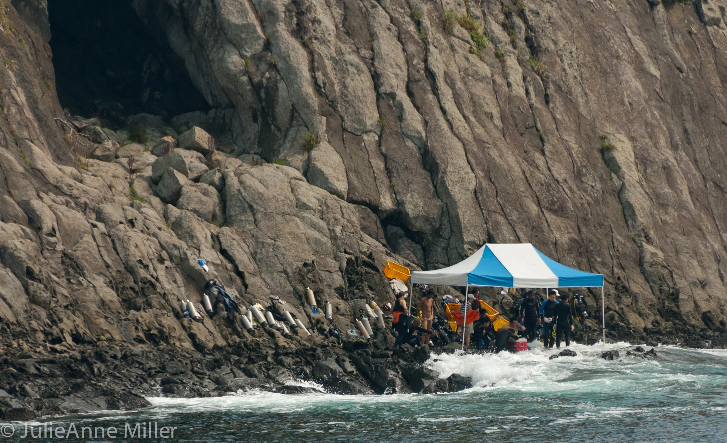divers at Jeju Biosphere Reserve