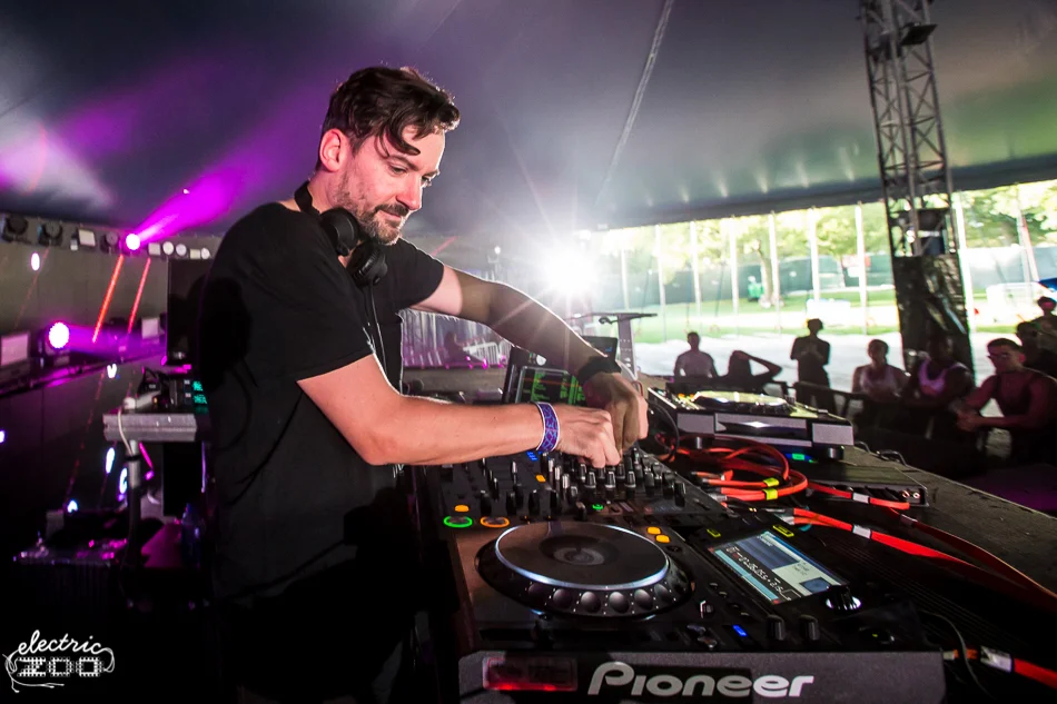 ezoo_iwally-4.jpg