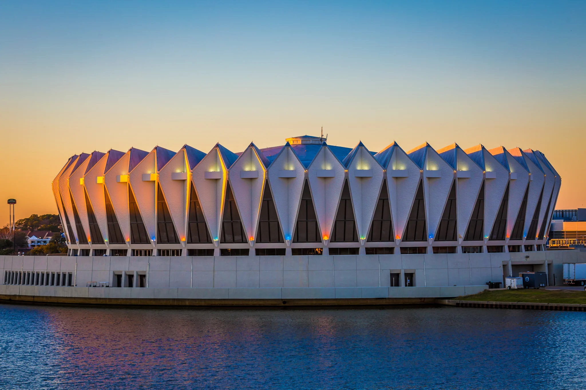 basslights2015_hampton_alivecoverage-1.jpg