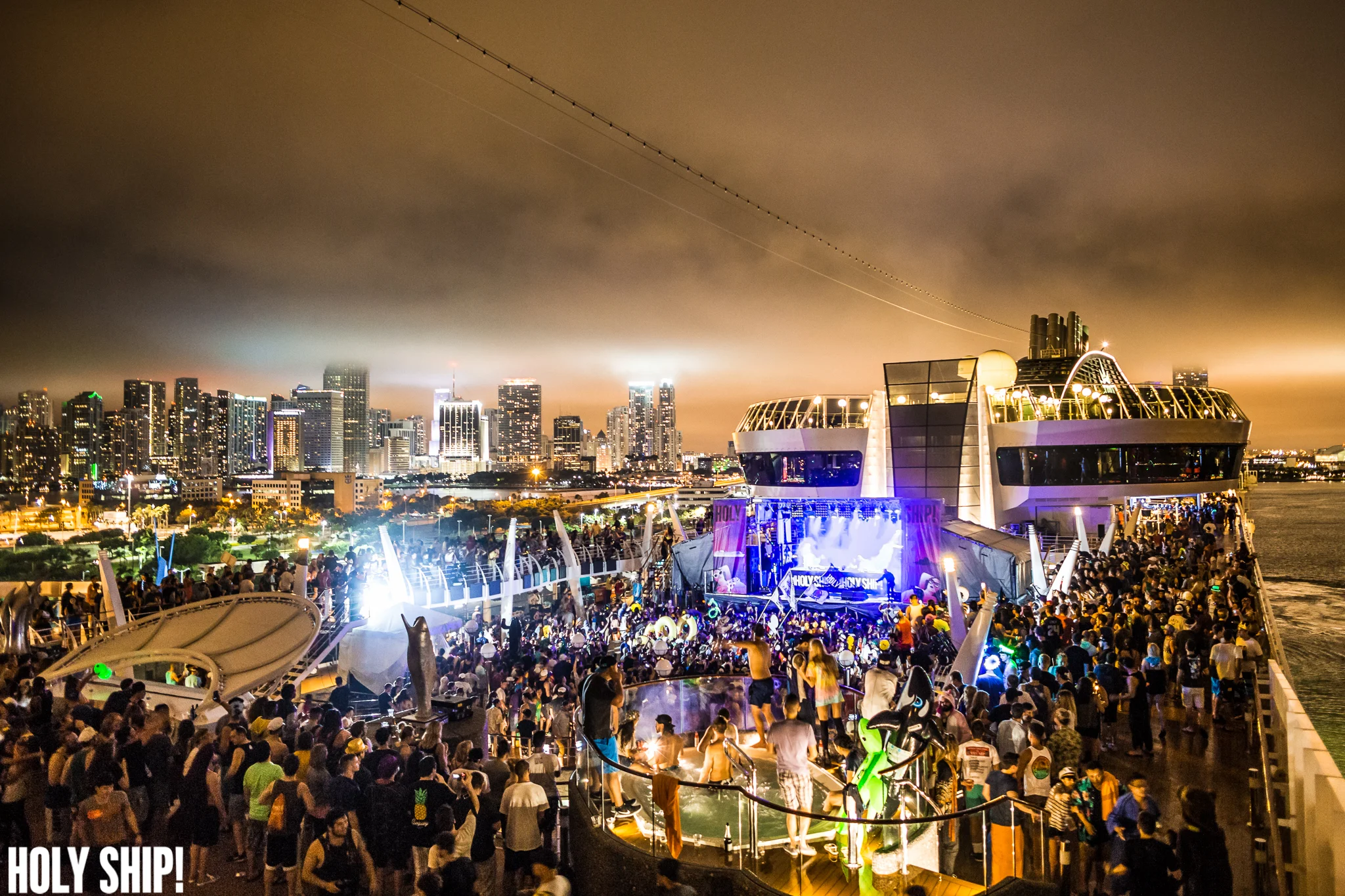 HolyShip_Jan16-alivecoverage-2.jpg