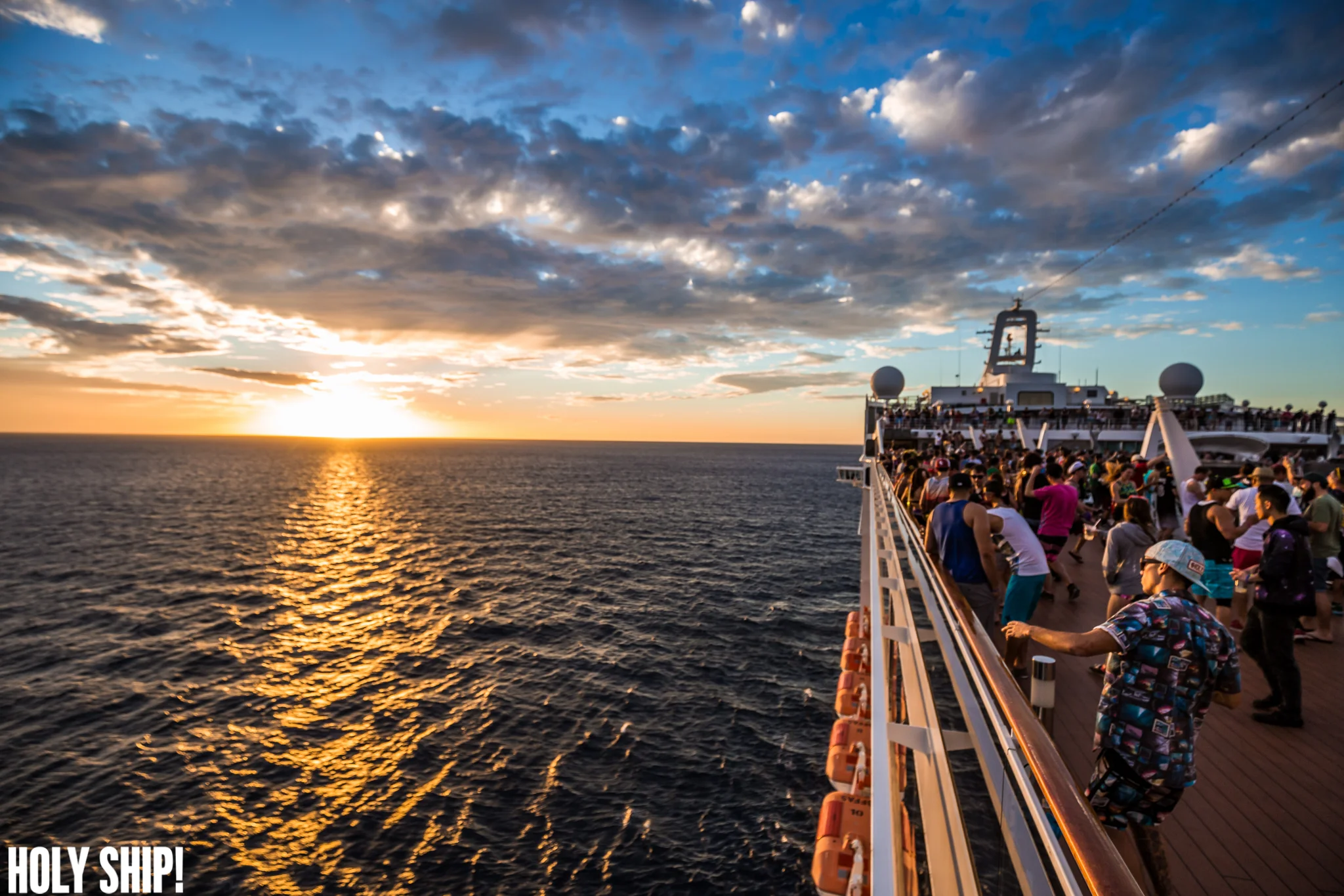 HolyShip_Jan16-alivecoverage-22.jpg