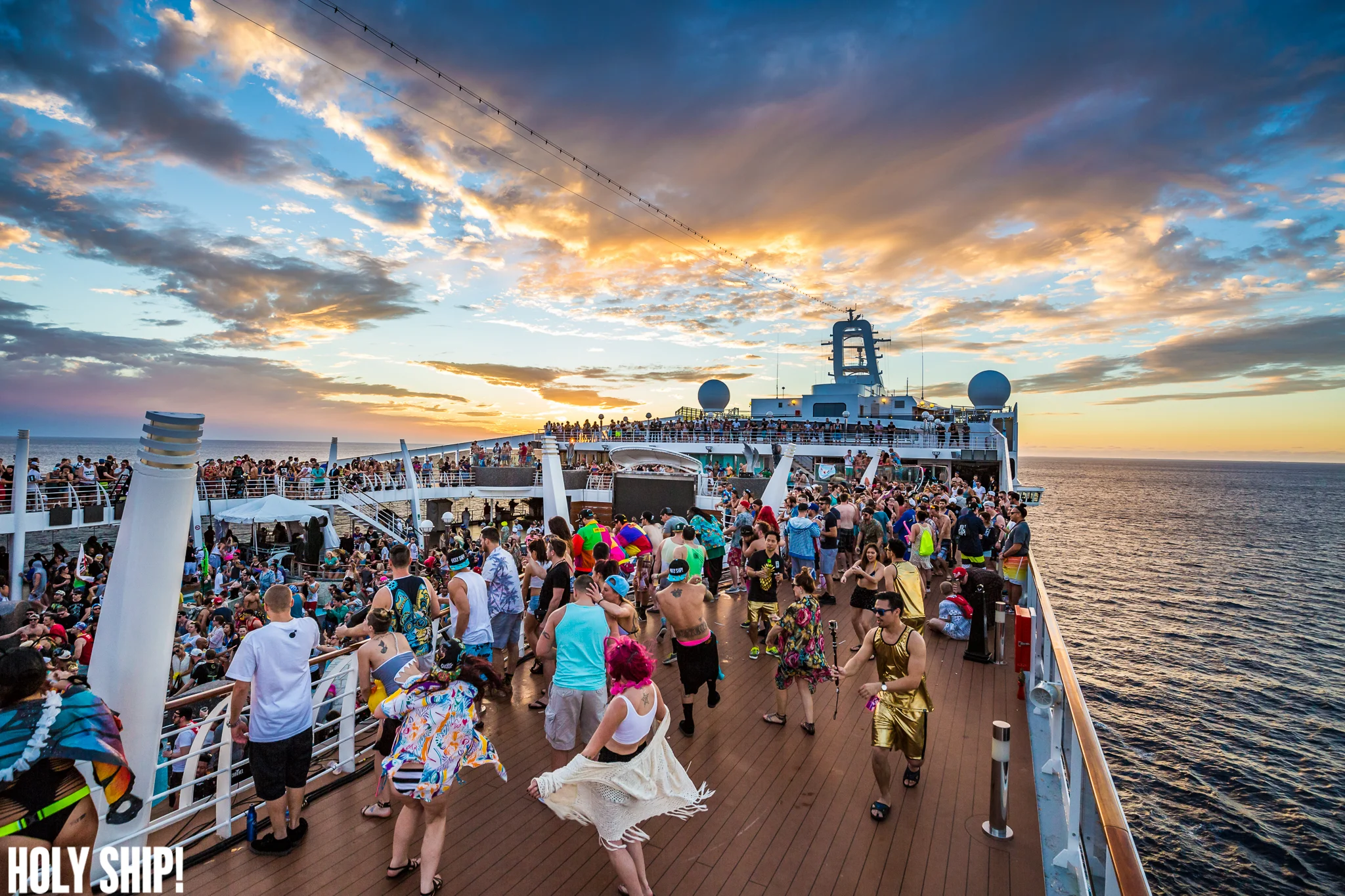 HolyShip_Jan16-alivecoverage-24.jpg