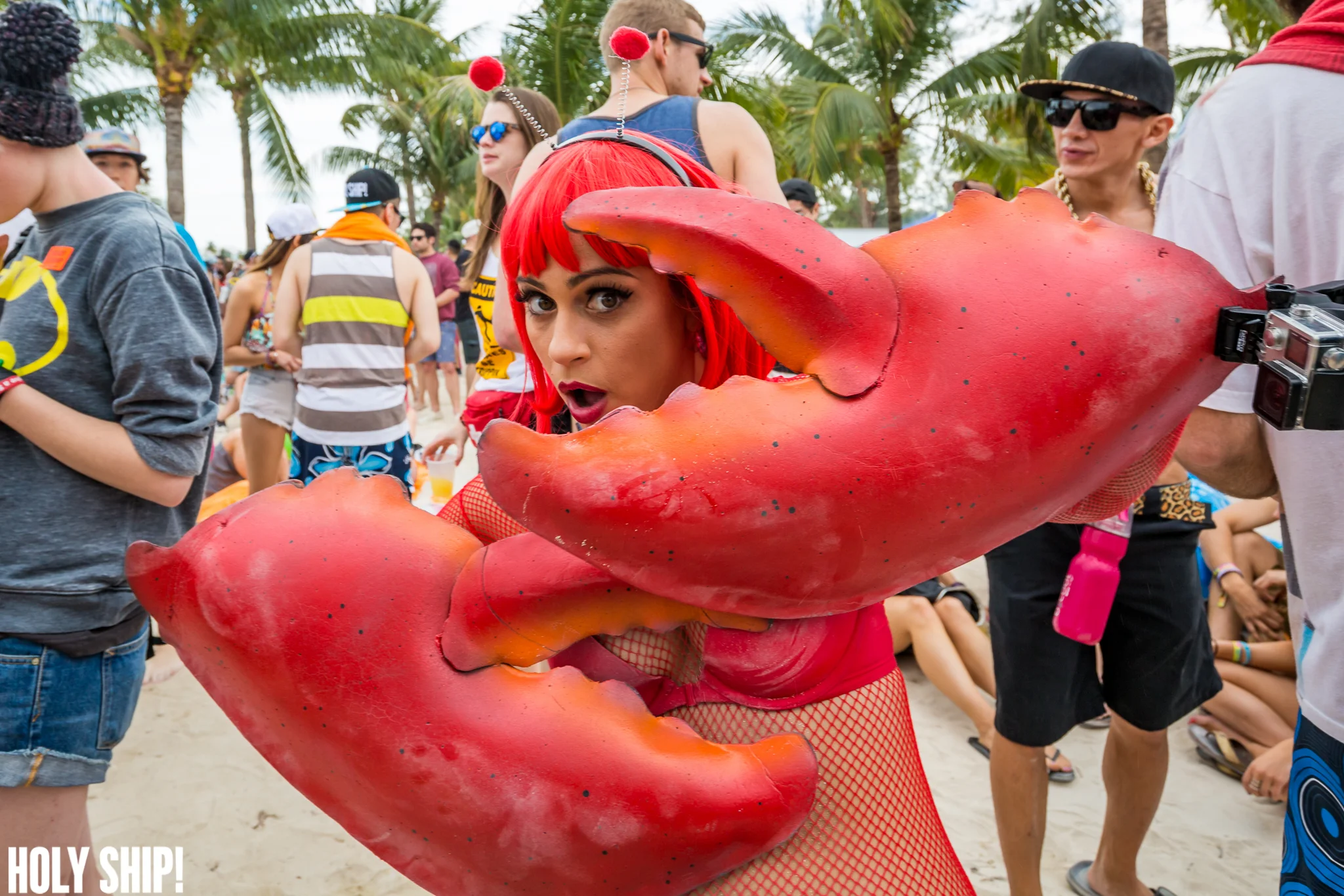 HolyShip_Feb2016_alivecoverage-19.jpg