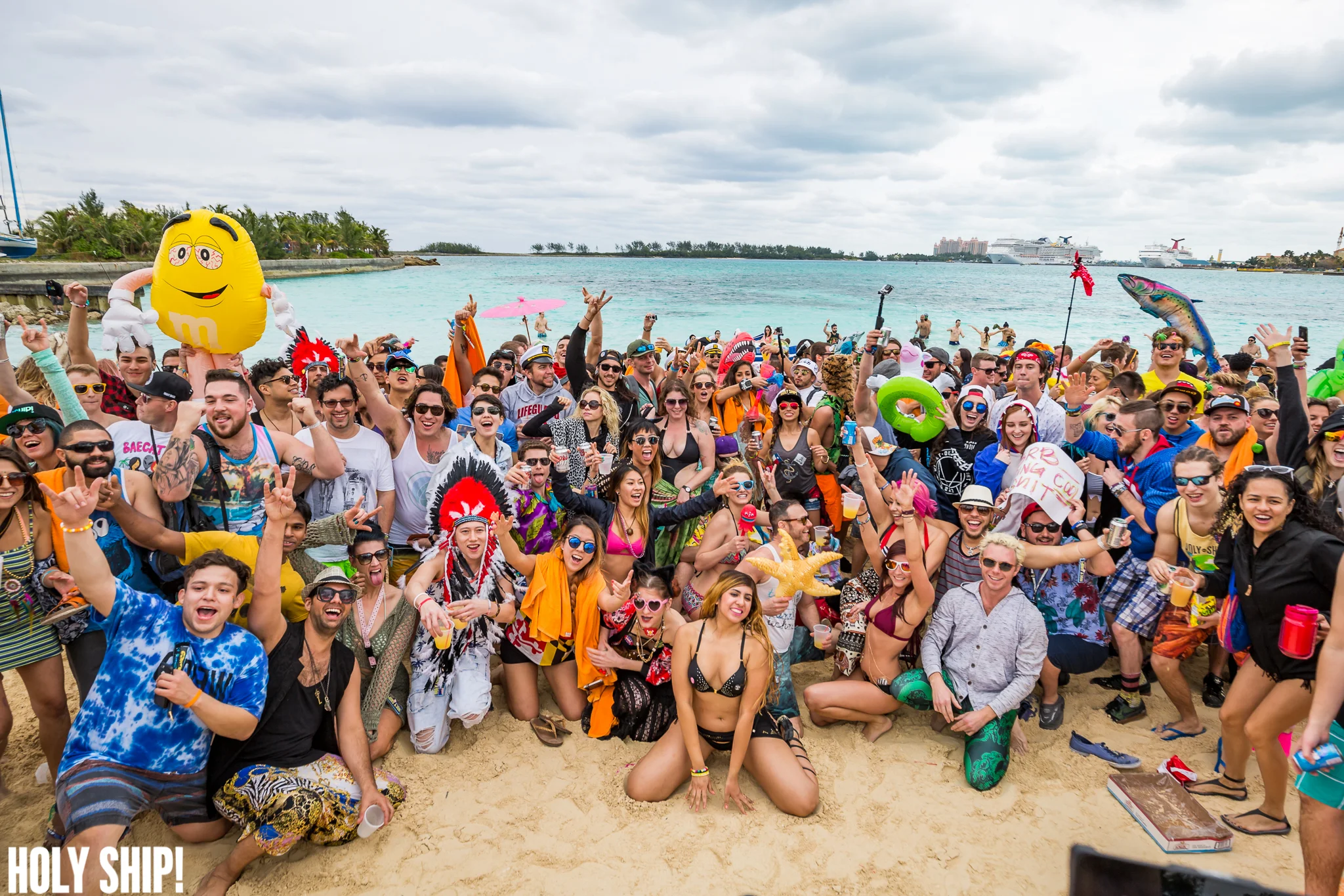 HolyShip_Feb2016_alivecoverage-24.jpg