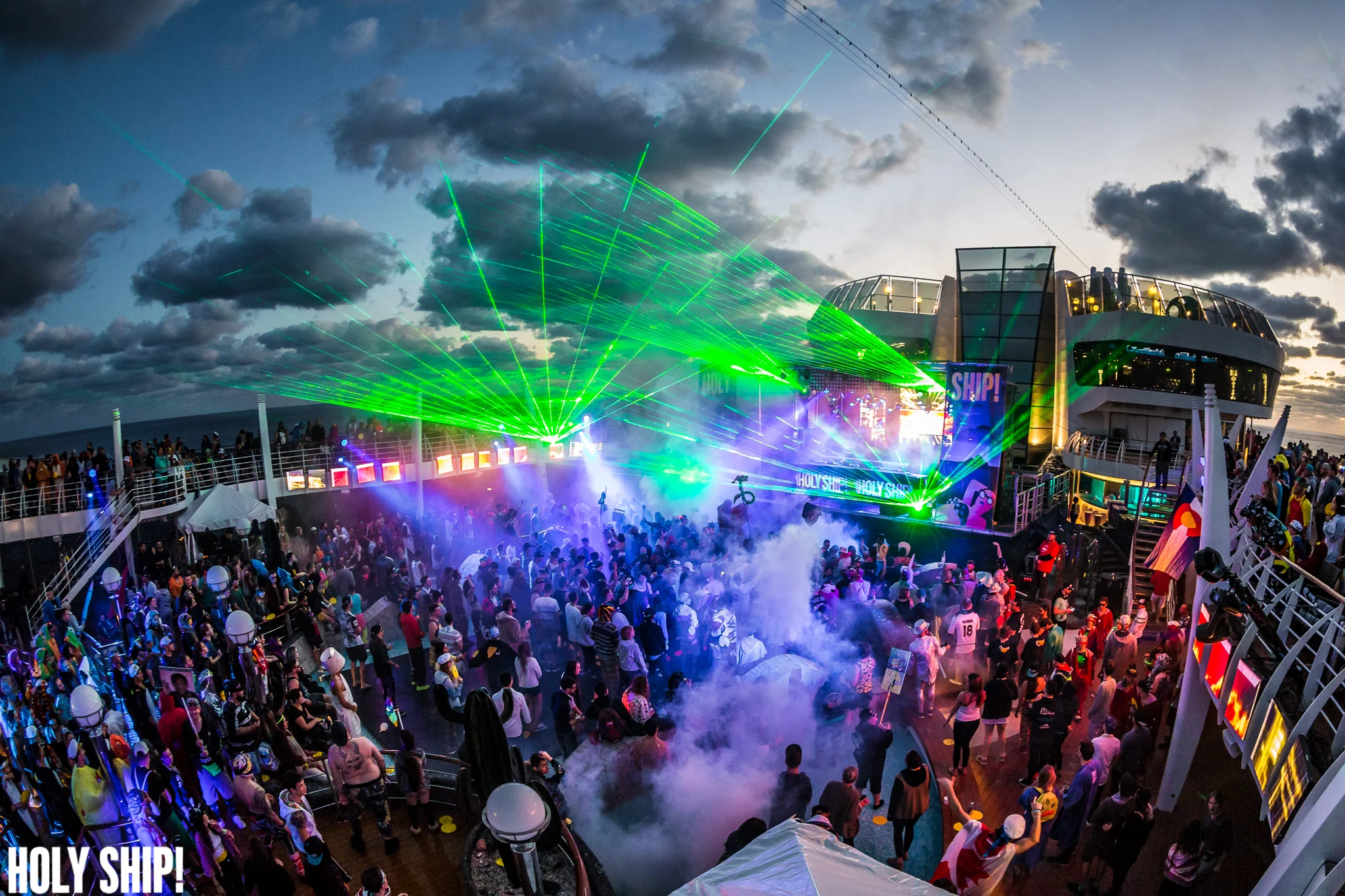 HolyShip_Feb2016_alivecoverage-30.jpg