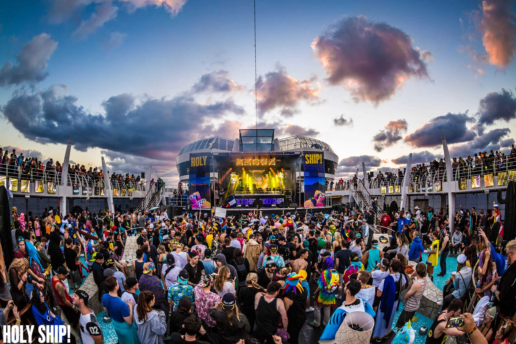 HolyShip_Feb2016_alivecoverage-31.jpg