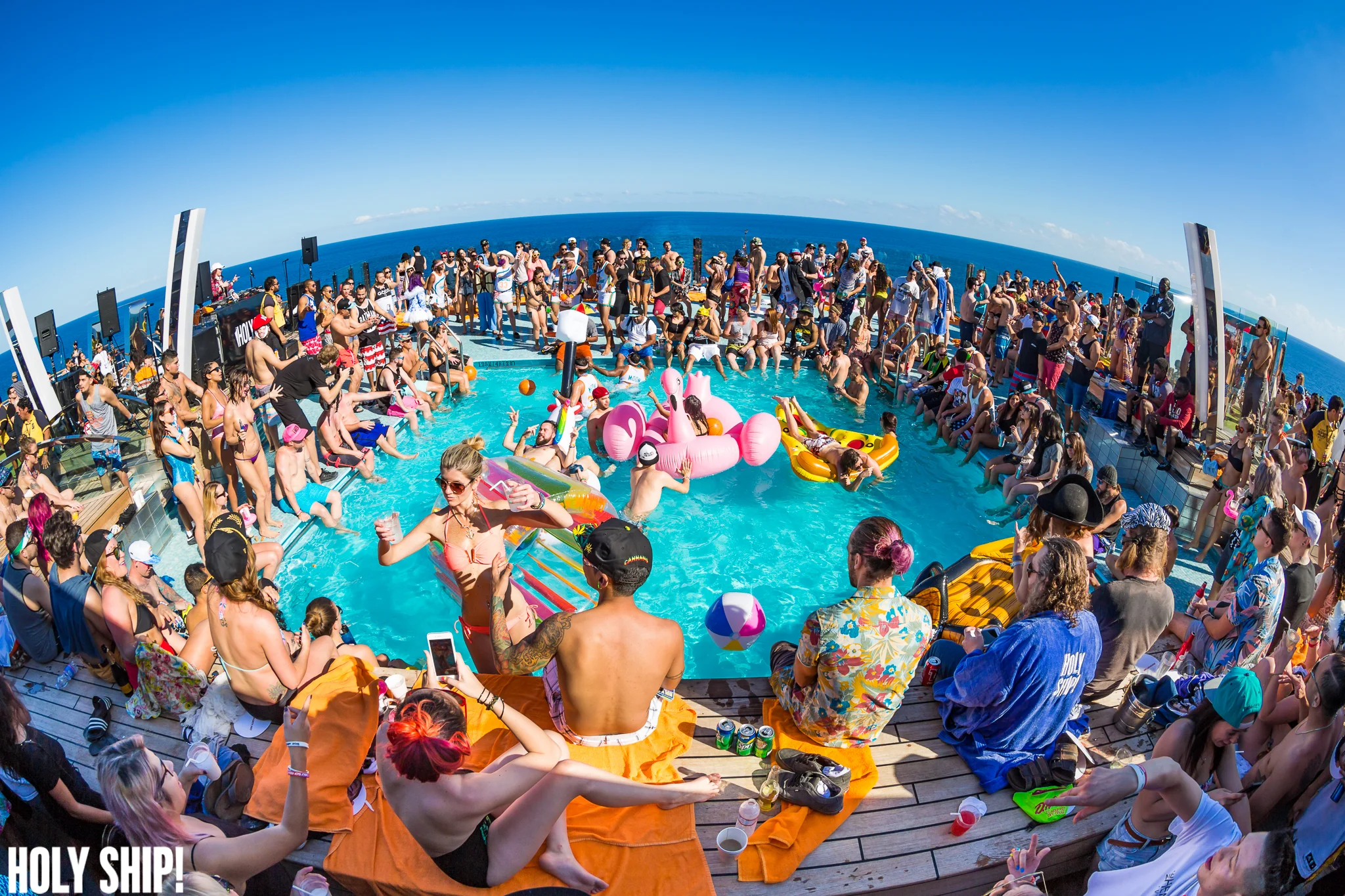 HolyShip_Feb2016_alivecoverage-34.jpg
