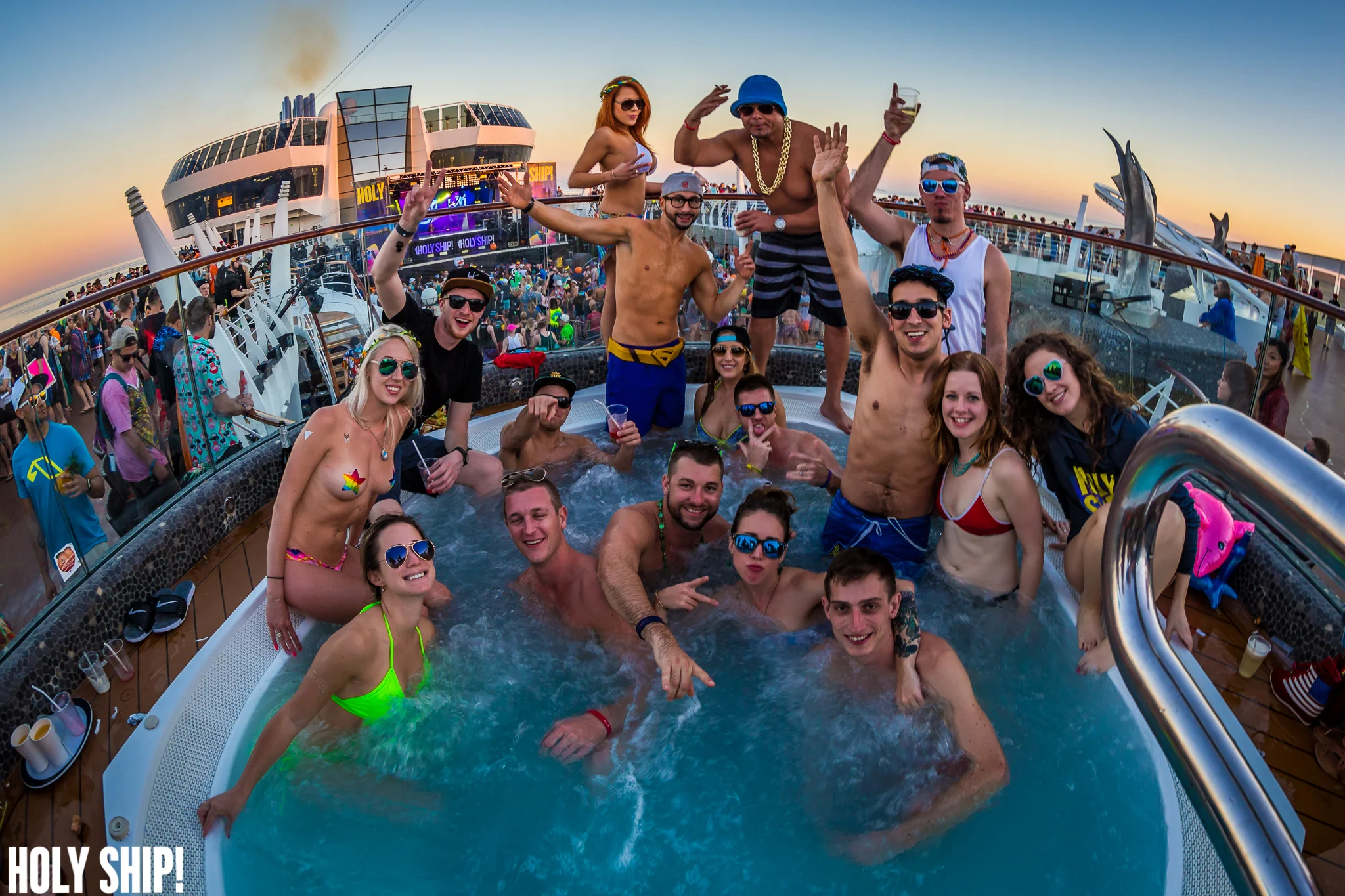 HolyShip_Feb2016_alivecoverage-42.jpg