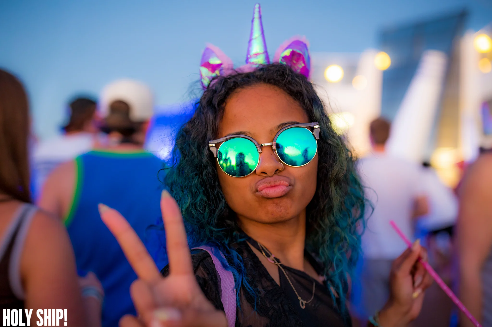HolyShip_Feb2016_alivecoverage-44.jpg