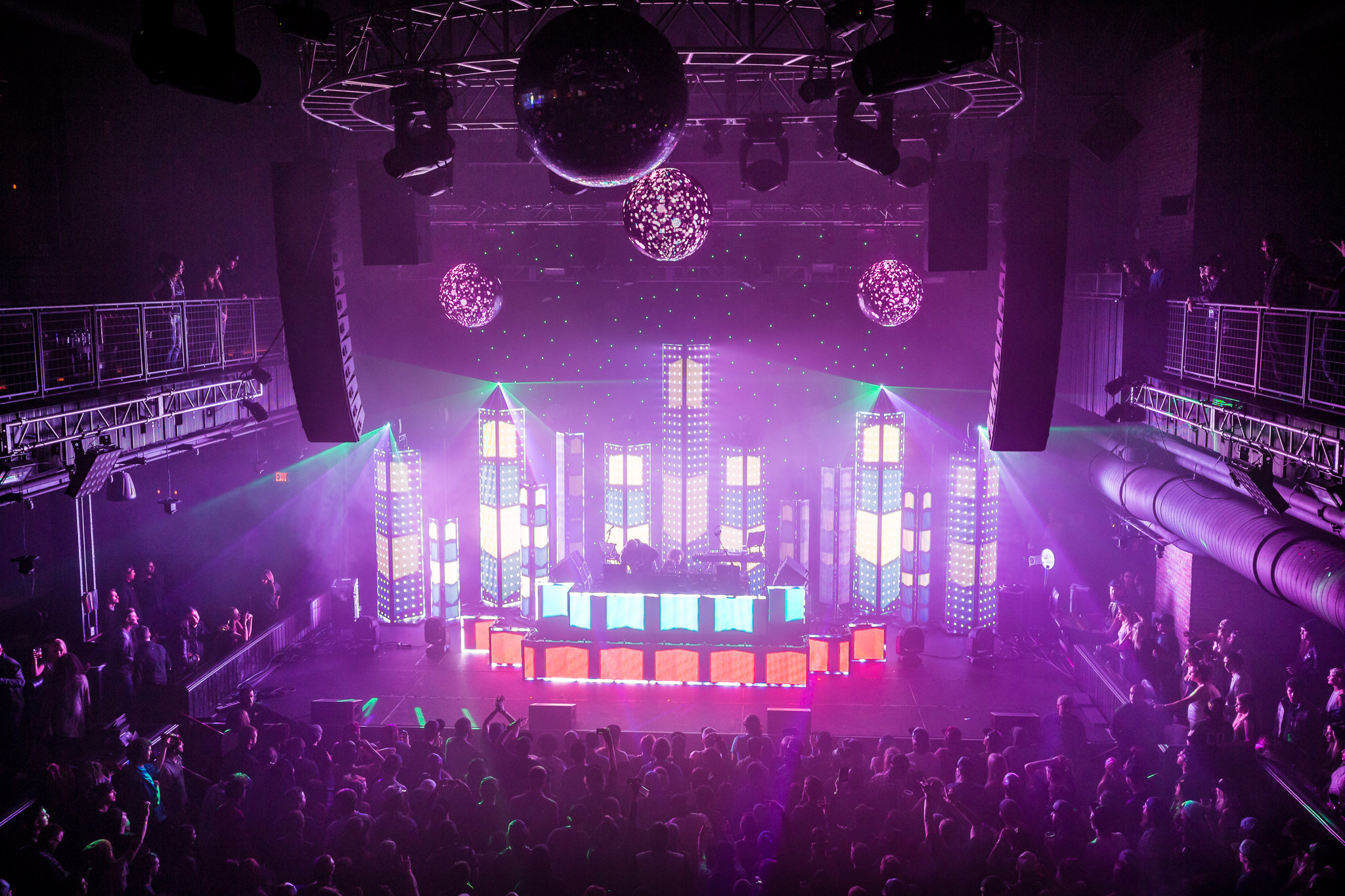 PL_nye_vegas_alivecoverage-42.jpg