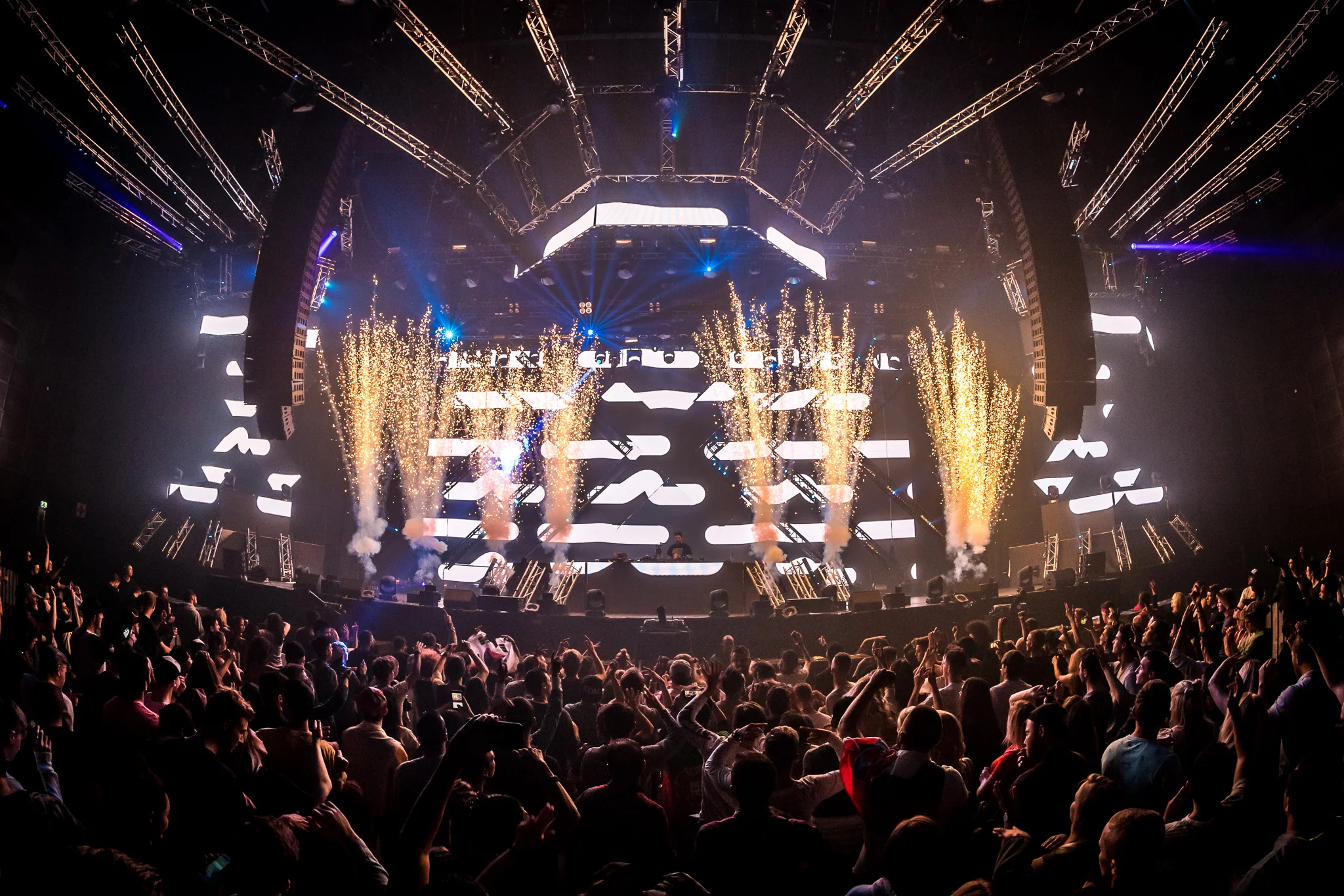 AMF_20161024_HMH_AMFHMHSUN_003626-AF8I3982_ALIVECOVERAGE.jpg