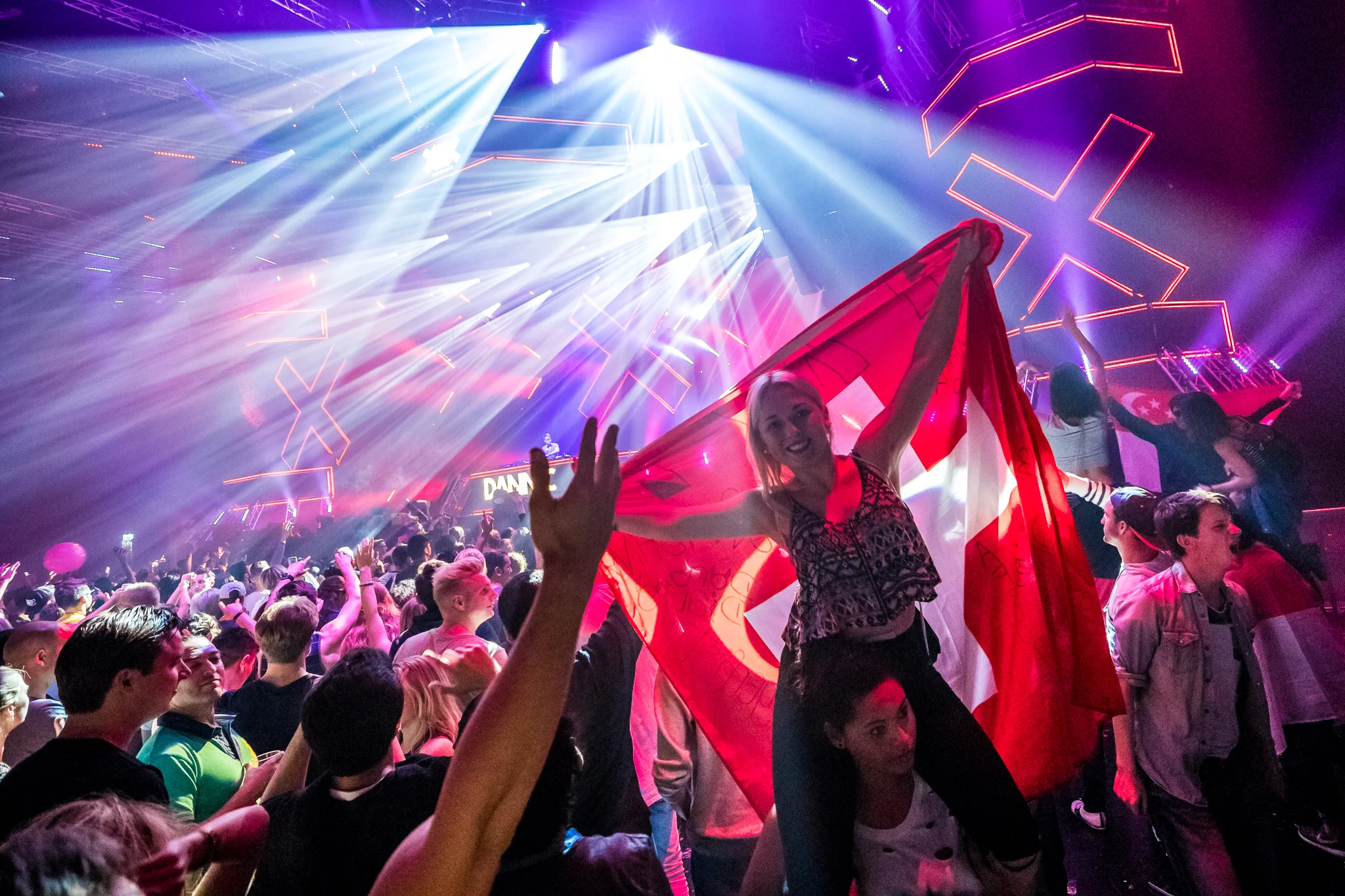 AMF_20161024_HMH_AMFHMHSUN_021418-AF8I5942_ALIVECOVERAGE.jpg