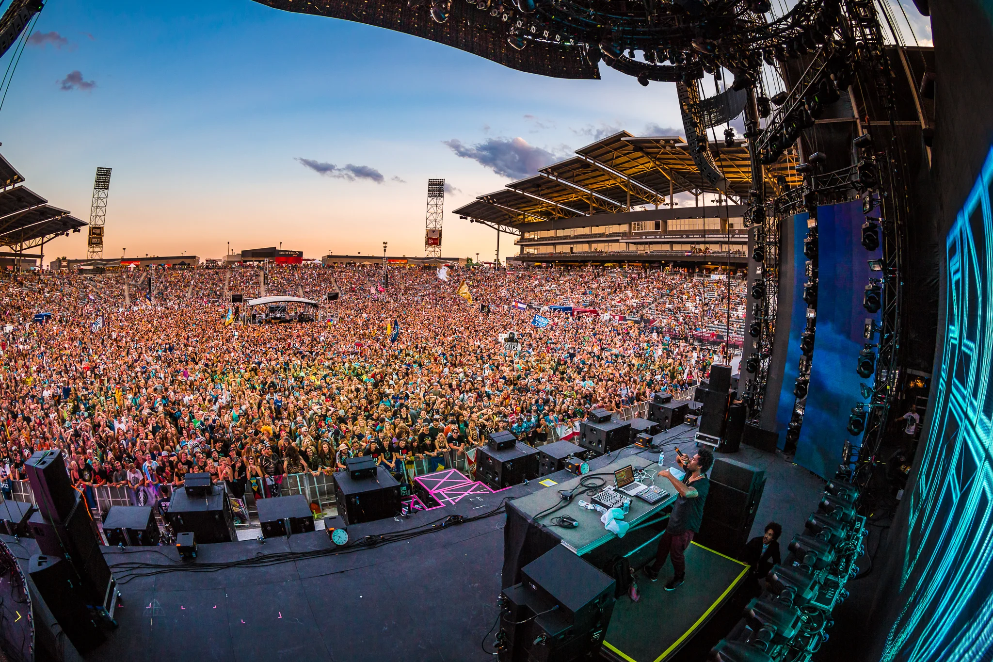 BASSCENTER2016_0729_195225-2240_ATW.jpg