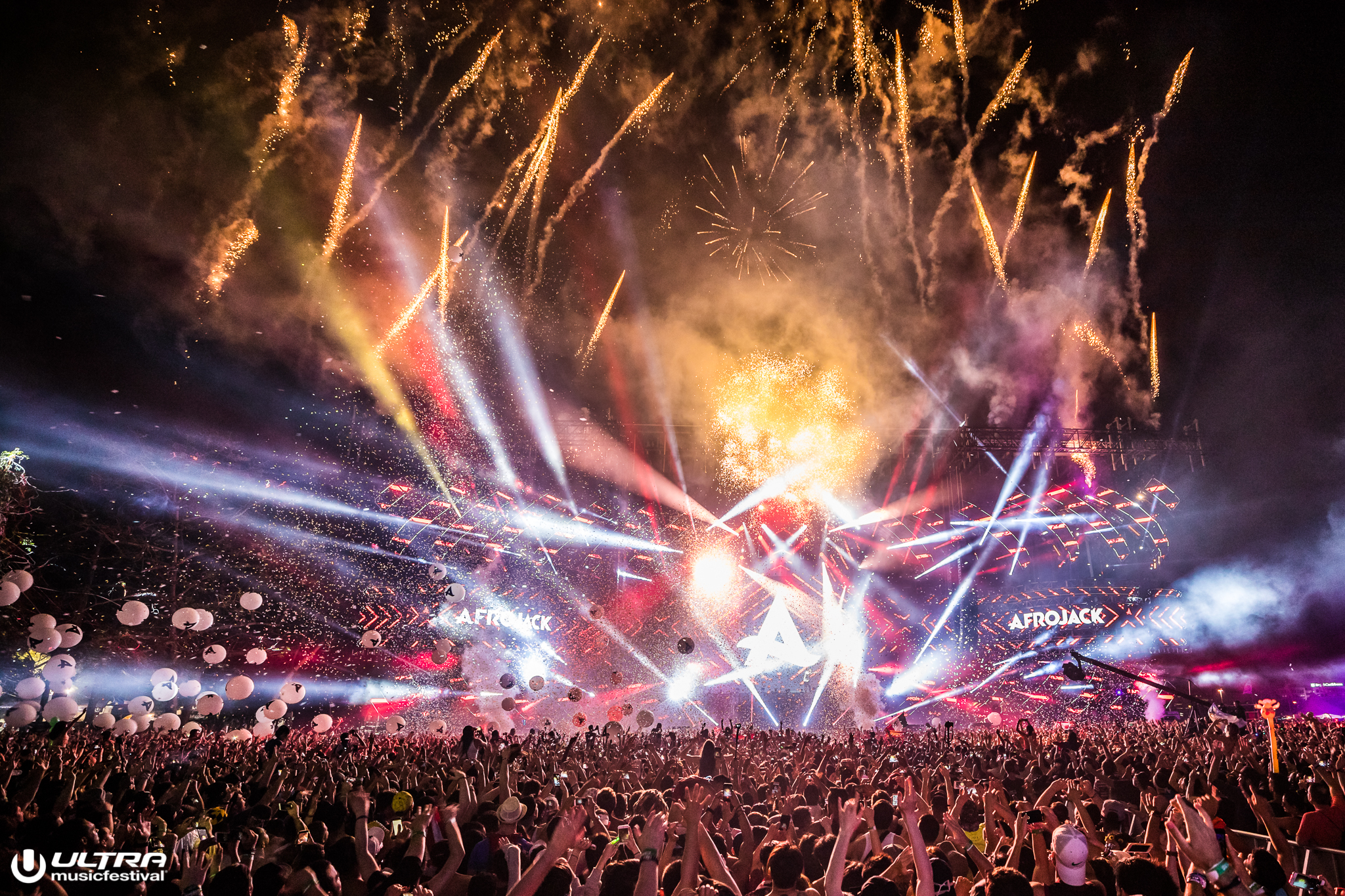 UMF2017_0325_225413-2975_ALIVECOVERAGE.jpg