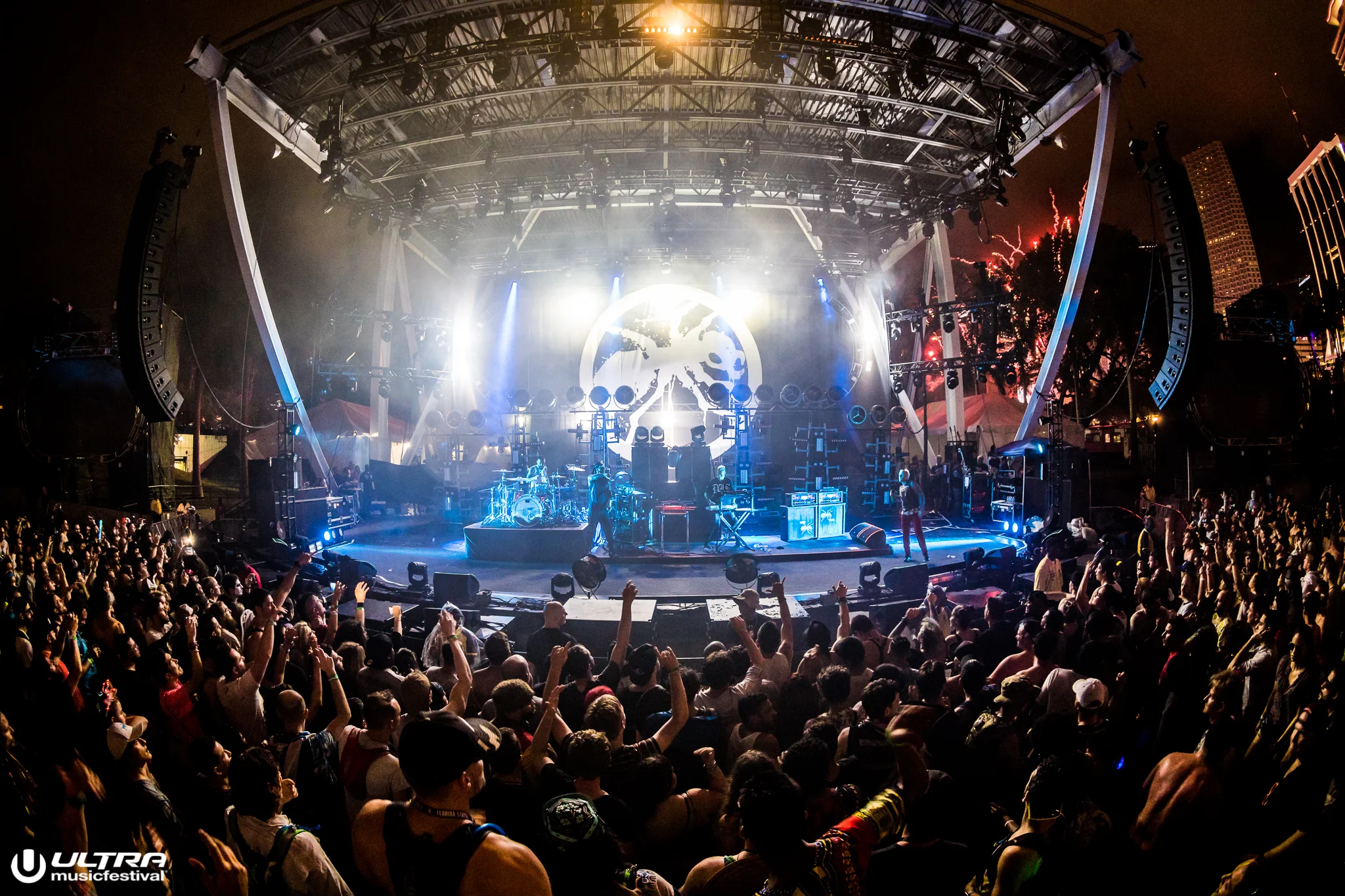UMF2017_0325_235526-4136_ALIVECOVERAGE.jpg