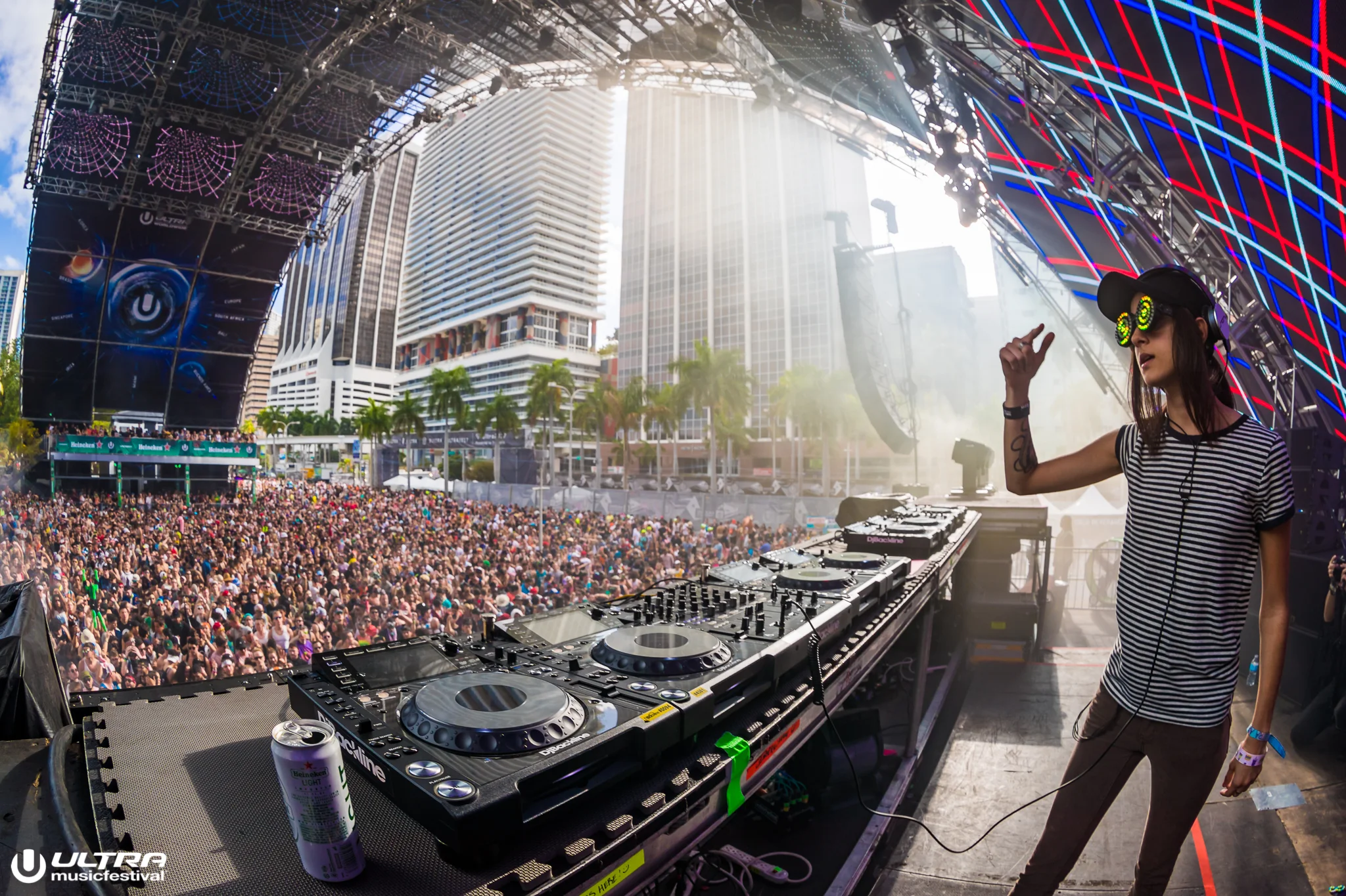 UMF2017_0326_173742-7149_ALIVECOVERAGE.jpg