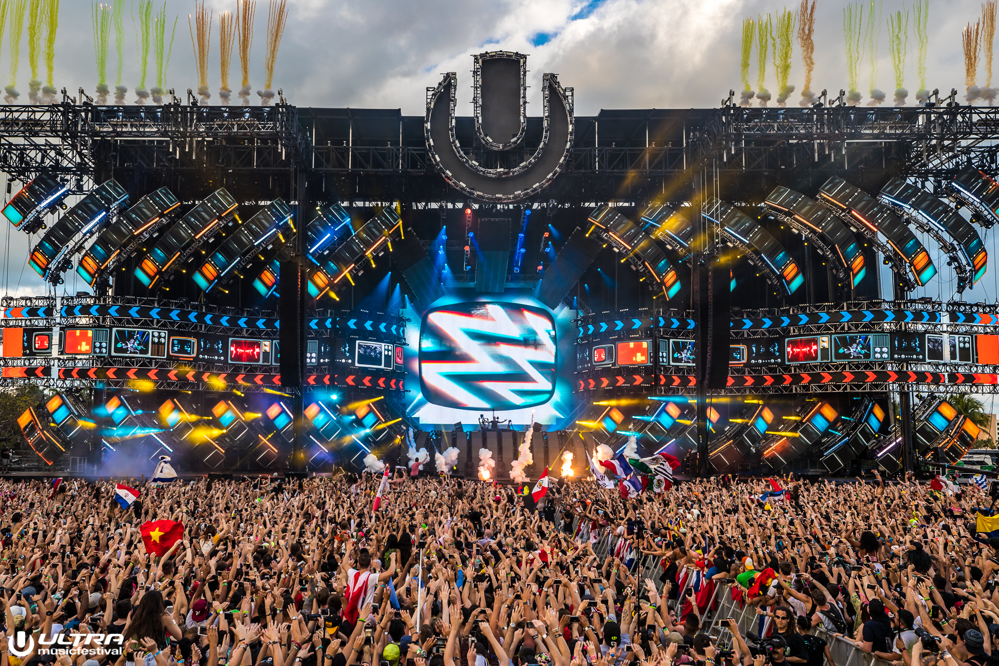 UMF2017_0326_184742-8993_ALIVECOVERAGE.jpg