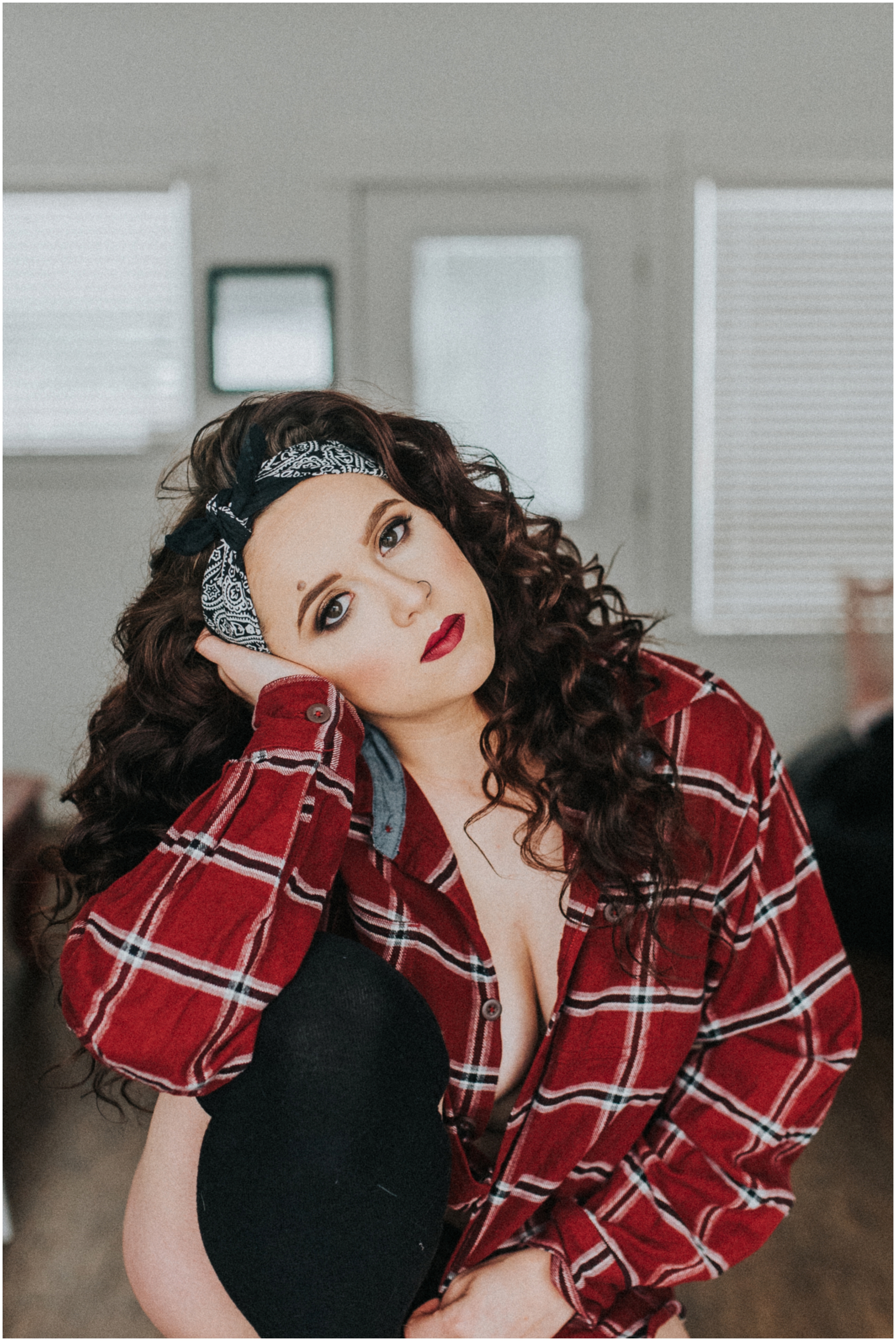 boise boudoir photographer pinup style hair and makeup artist behren's artistry boudoir inspiration ideas