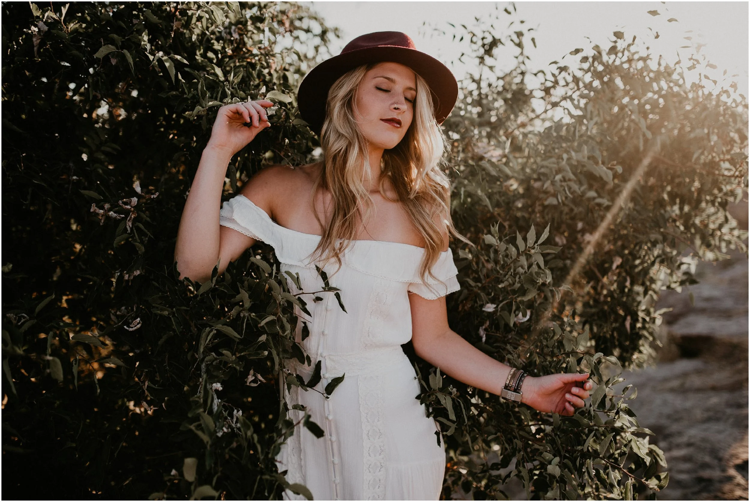 Boise Senior Photographer Makayla Madden Photography Styling Boho Downtown Idaho Table Rock Swank Boutique Creative Senior Picture Ideas Inspiration Golden Hour Raw Real Unique