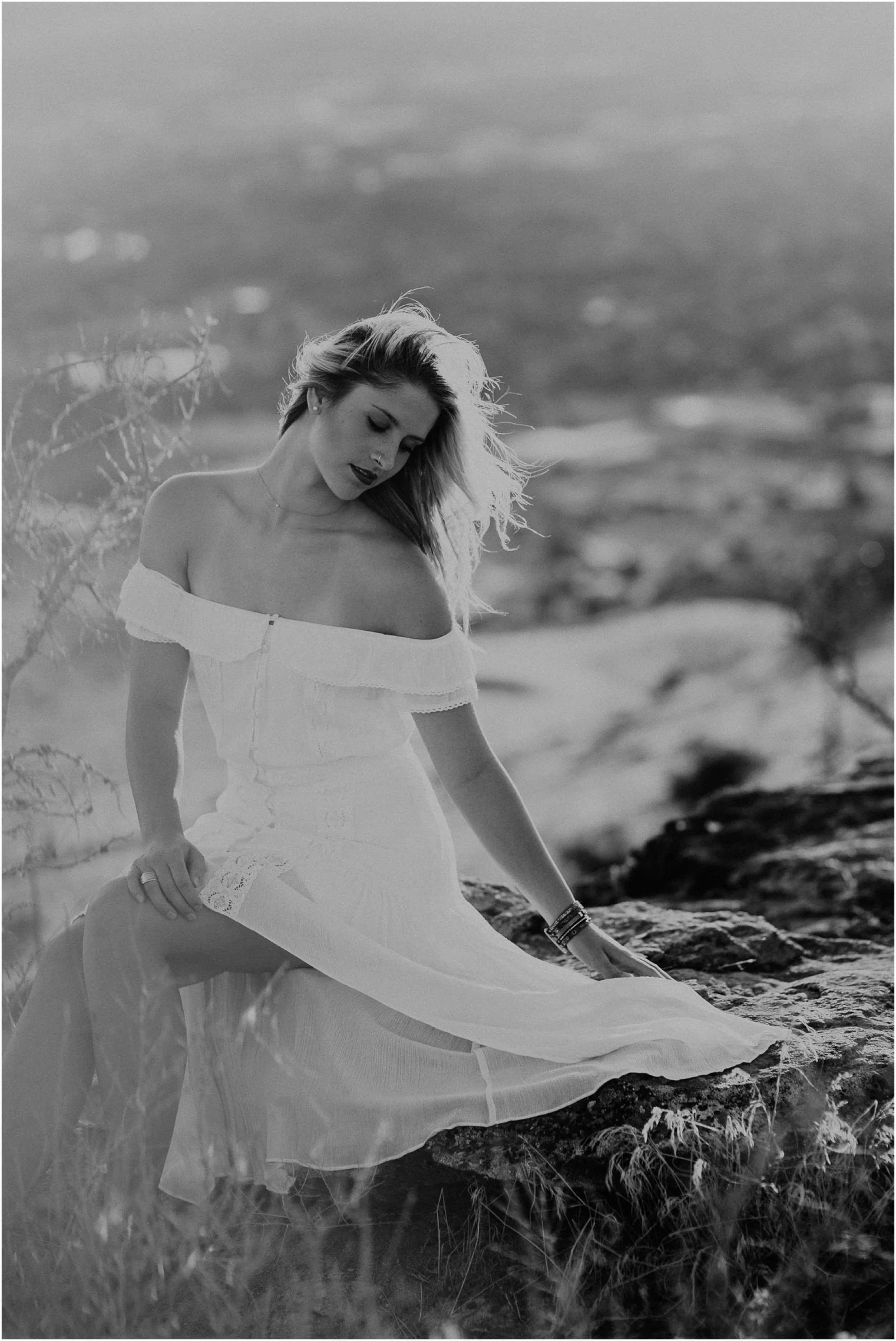 Boise Senior Photographer Makayla Madden Photography Styling Boho Downtown Idaho Table Rock Swank Boutique Creative Senior Picture Ideas Inspiration Golden Hour Raw Real Unique