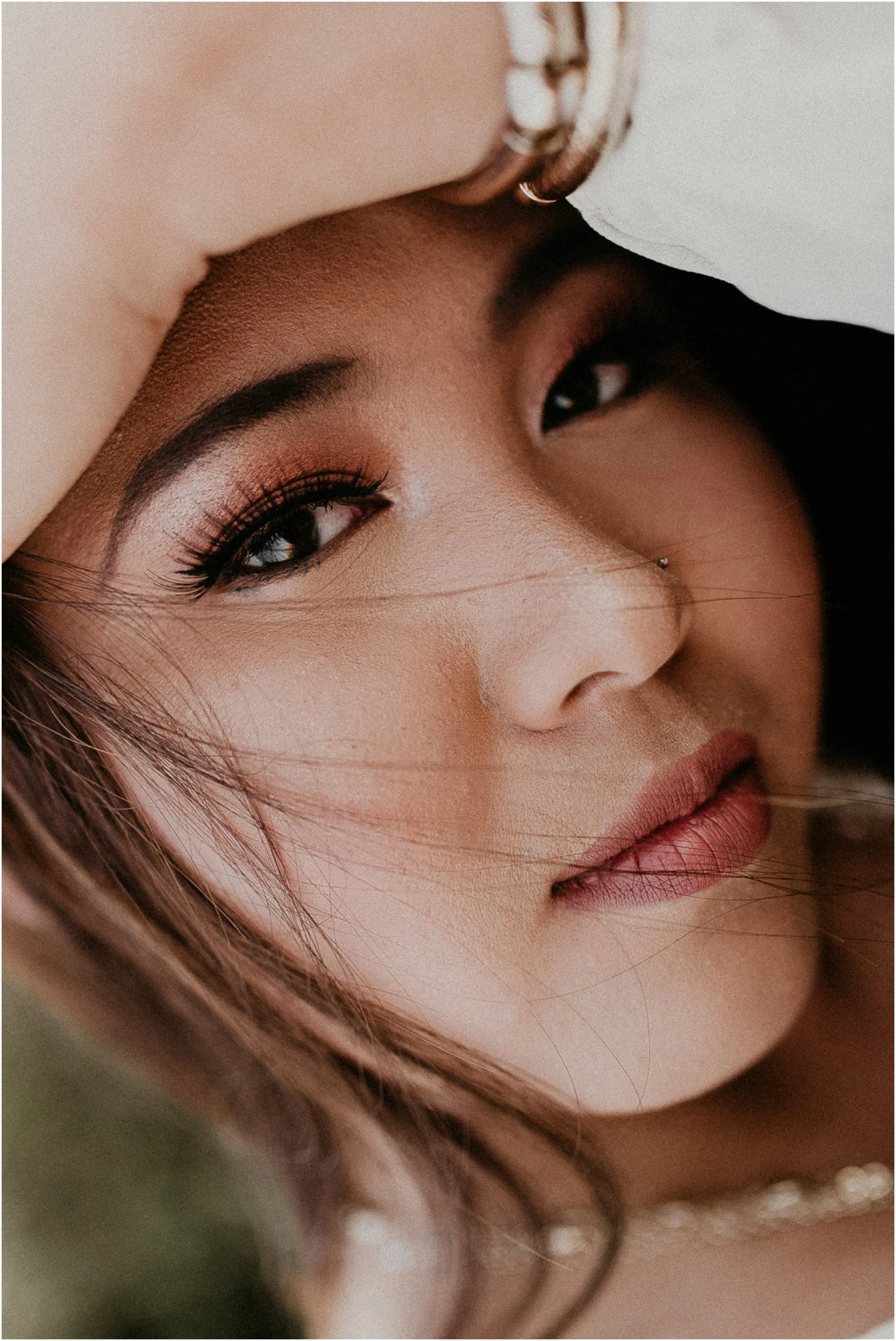 Boise Senior Photographer Makayla Madden Photography Wildflower Field Purple Boho Free Spirit Senior Pictures Gypsy Unique Fun Idaho Meridian Raw Real Eyes Closeup