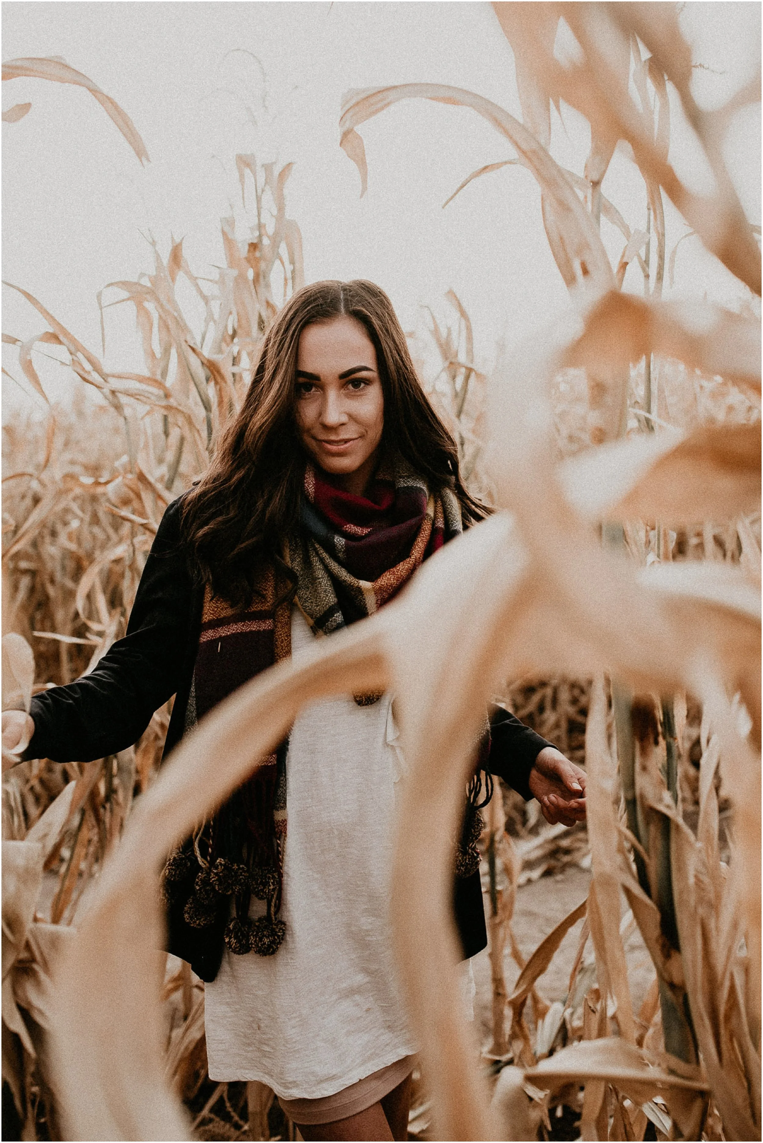 Boise Senior Boudoir Wedding Photographer Makayla Madden Photography Idaho Farmstead Corn Maze Fall Portrait Outfit Ideas Inspiration Plaid Scarf Pumpkin Patch